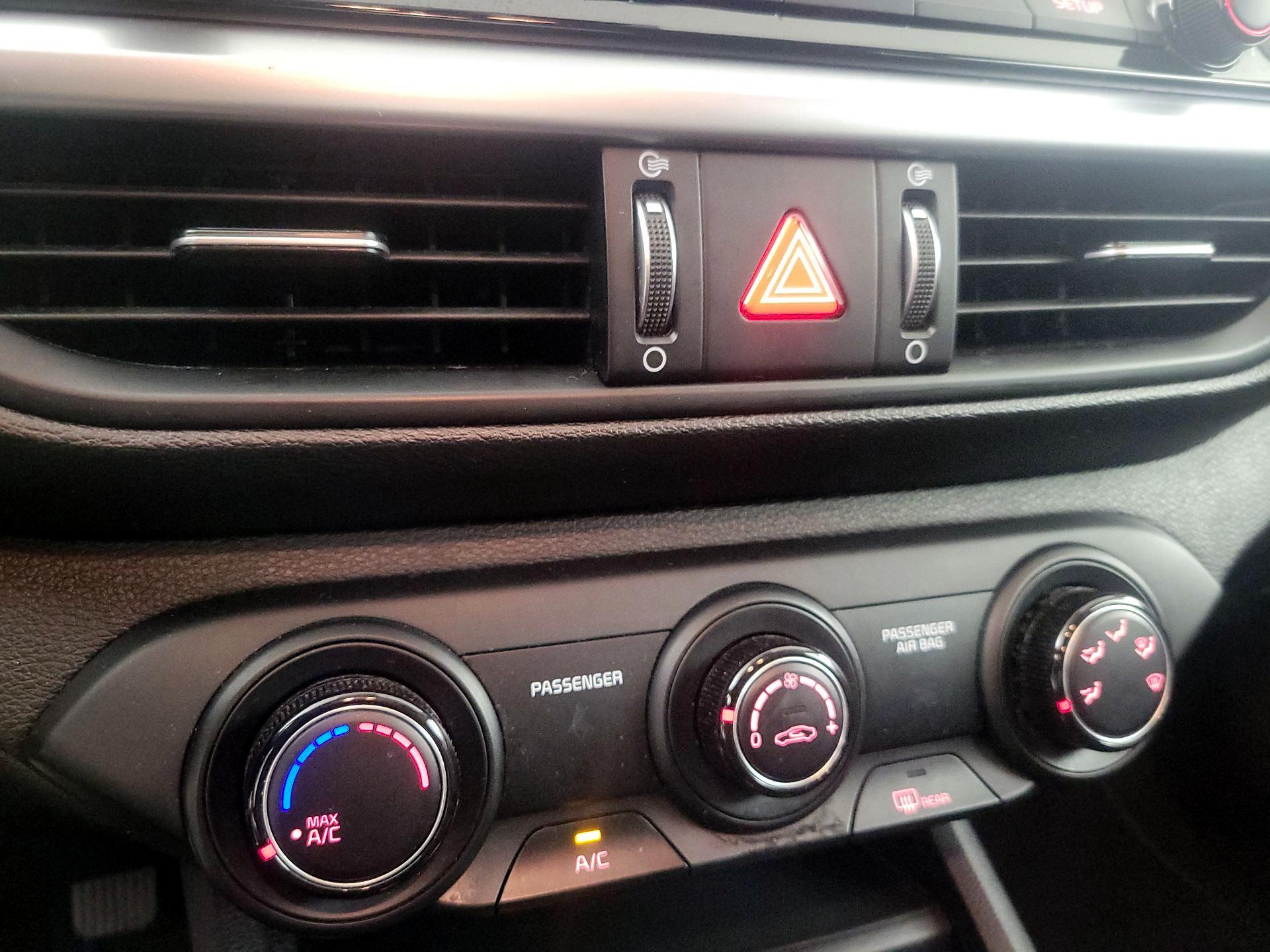 Thumbnail: 2024 Kia Forte - 16