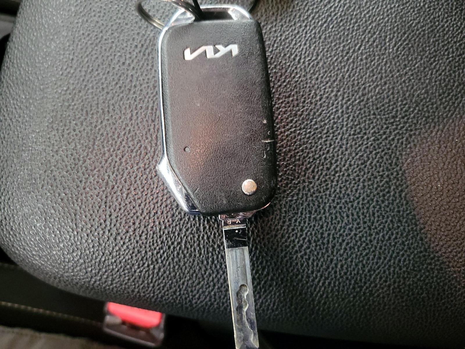 2024 Kia Forte LXS - Photo 23