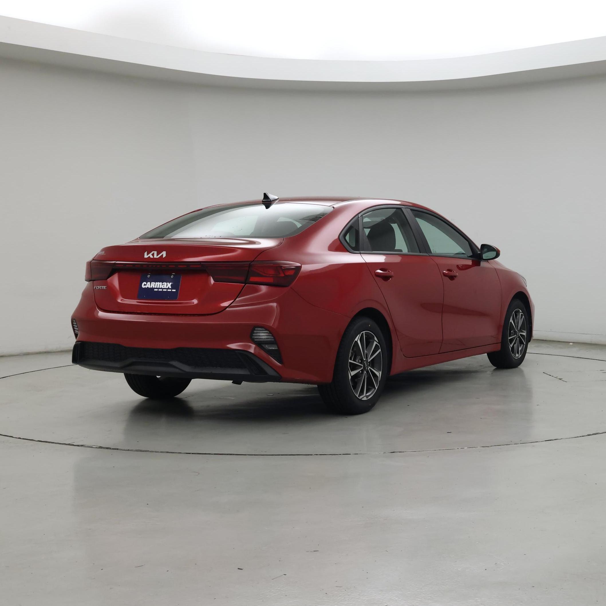 Thumbnail: 2024 Kia Forte - 8