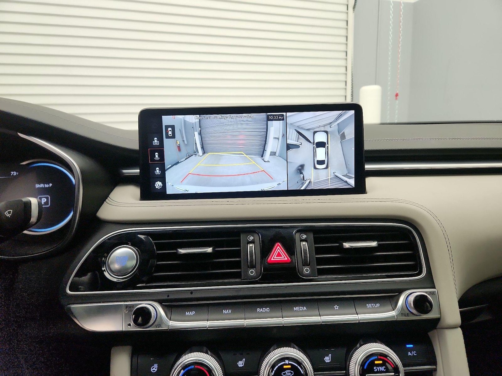 2023 GENESIS G70 Standard - Photo 16