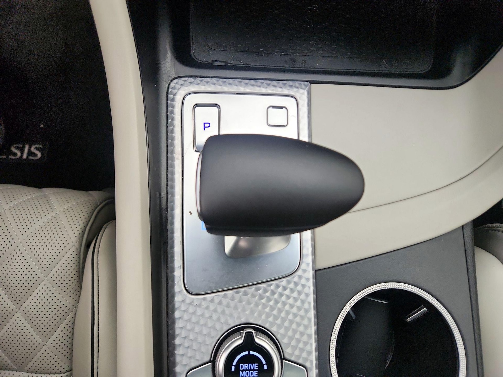 2023 GENESIS G70 Standard - Photo 19