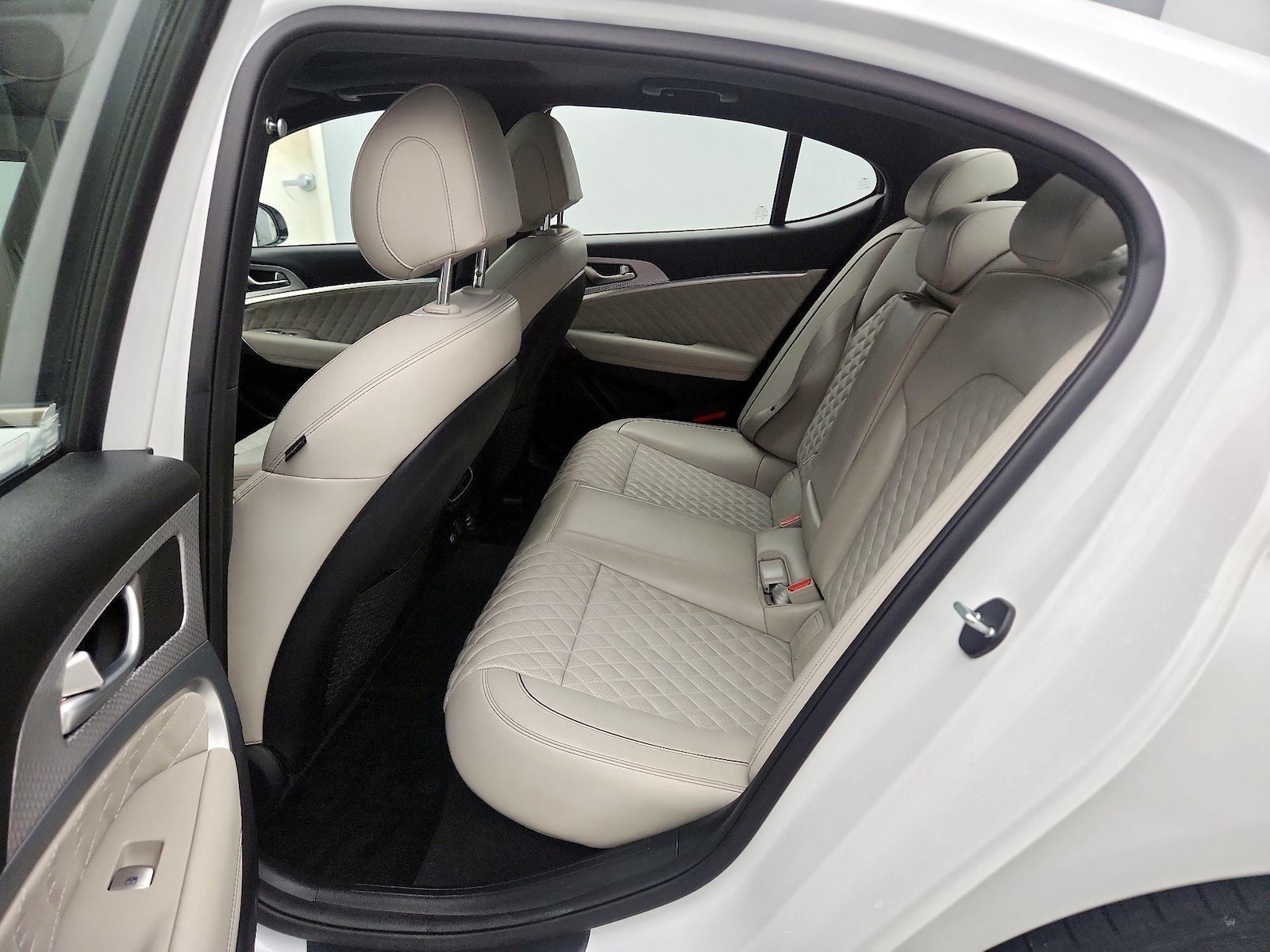 2023 GENESIS G70 Standard - Photo 22