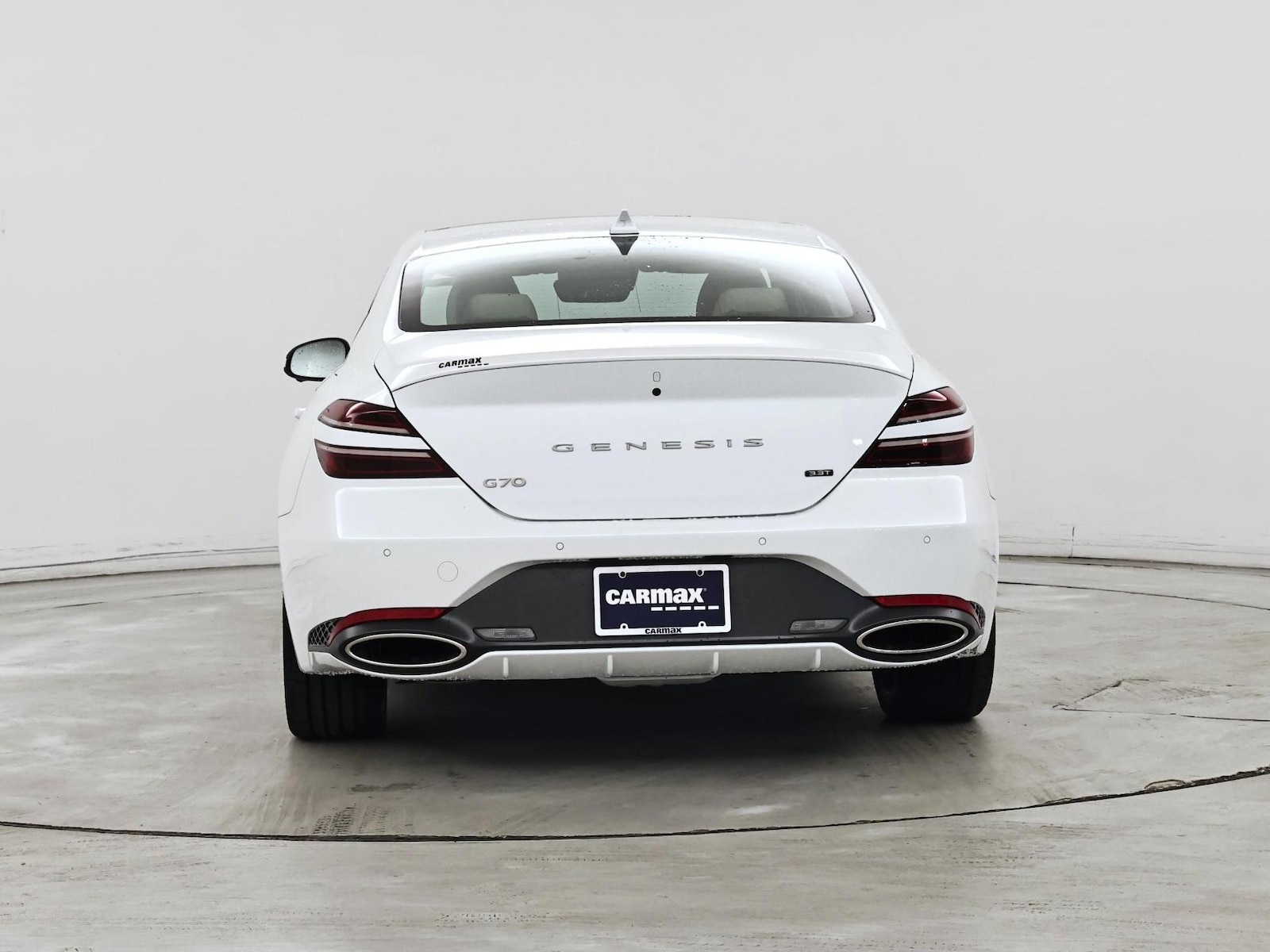 2023 GENESIS G70 Standard - Photo 7
