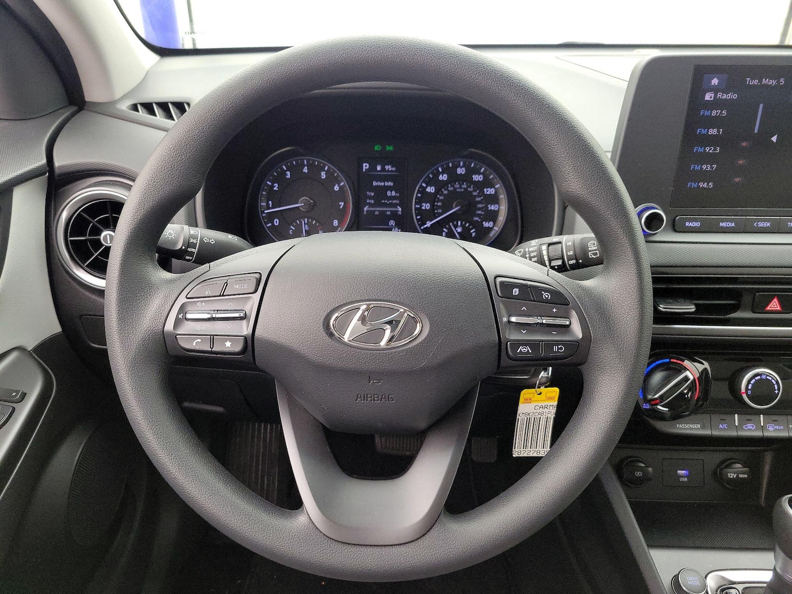 2023 Hyundai Kona SE - Photo 11
