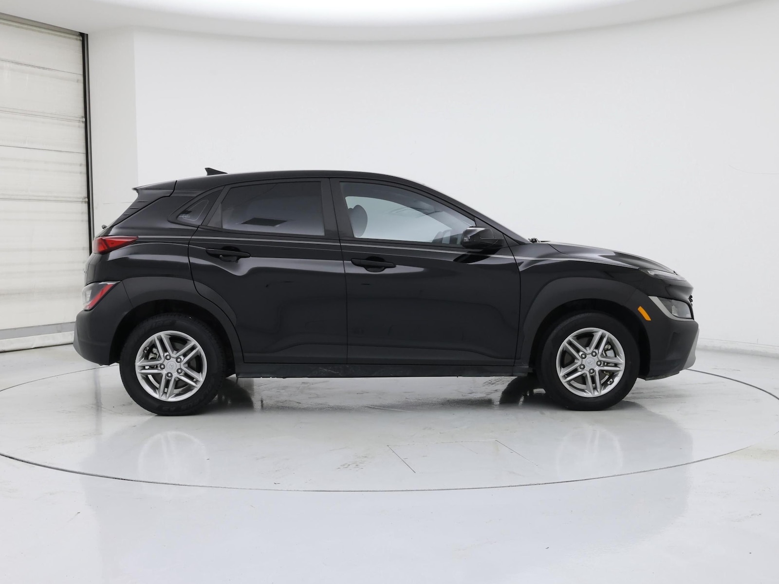 2023 Hyundai Kona SE - Photo 8