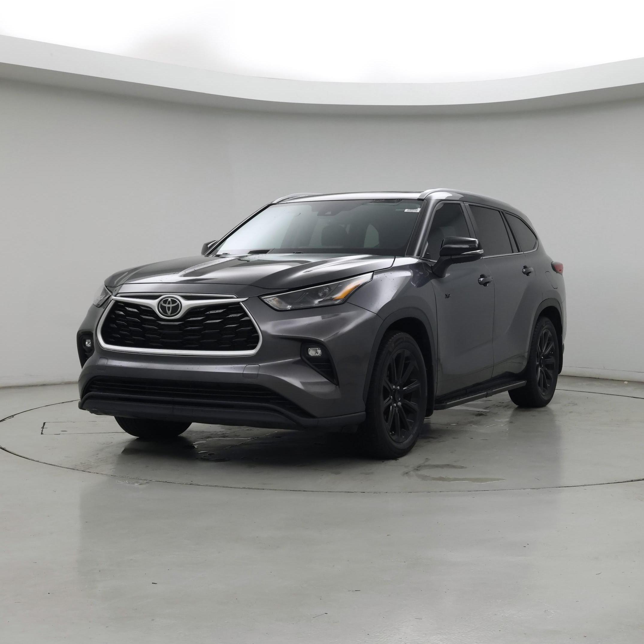 Thumbnail: 2023 Toyota Highlander - 4