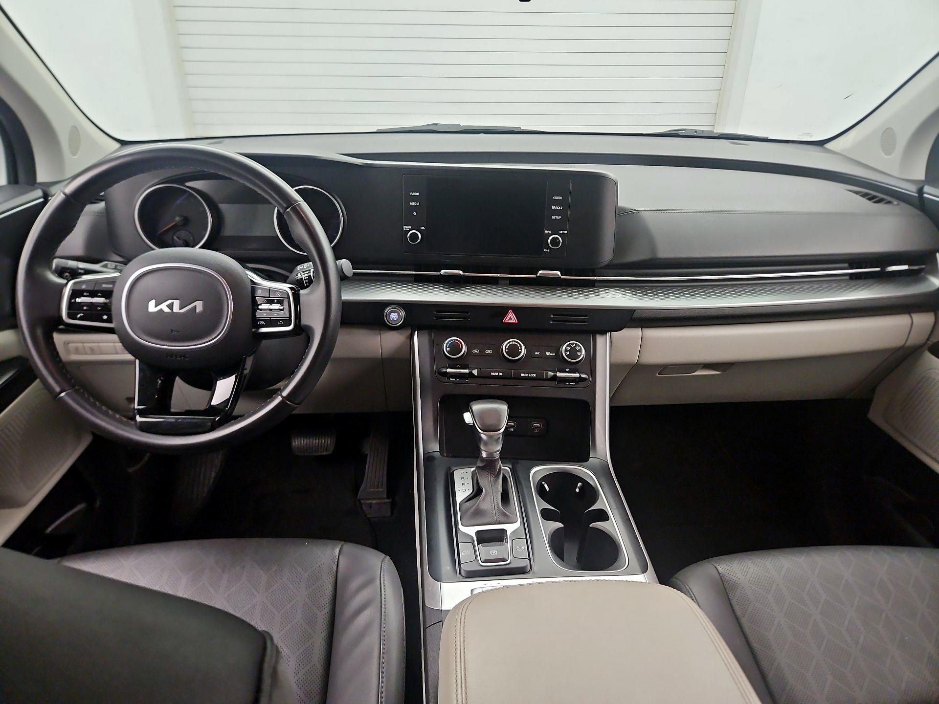 Thumbnail: 2024 Kia Carnival - 9