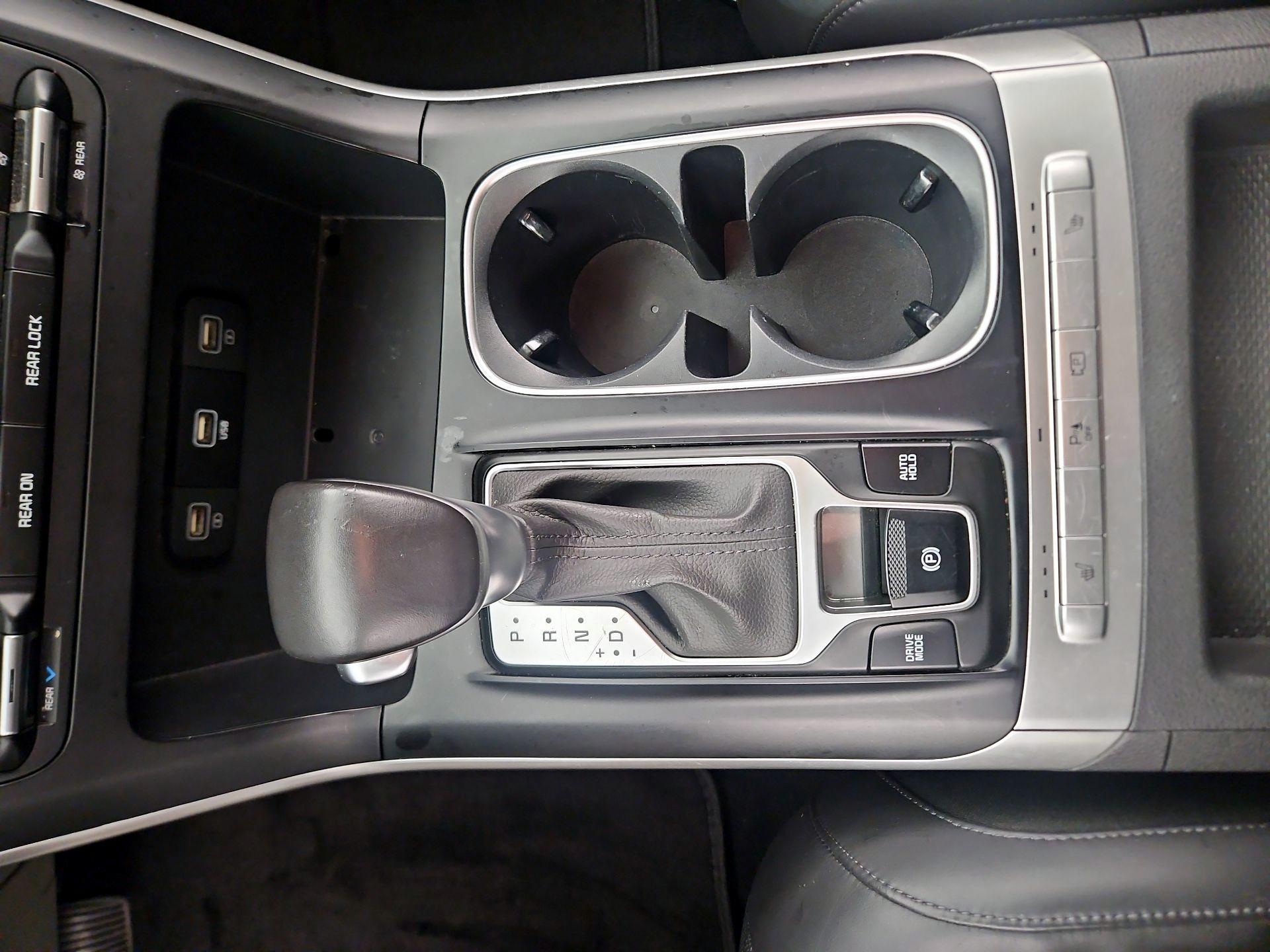 Thumbnail: 2024 Kia Carnival - 17
