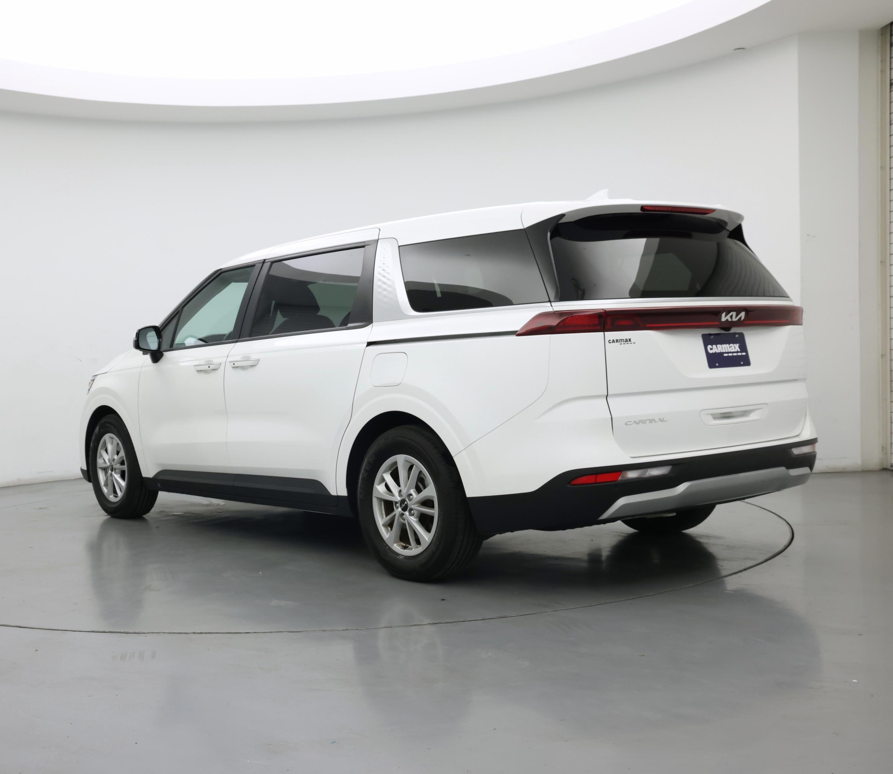 Thumbnail: 2024 Kia Carnival - 2