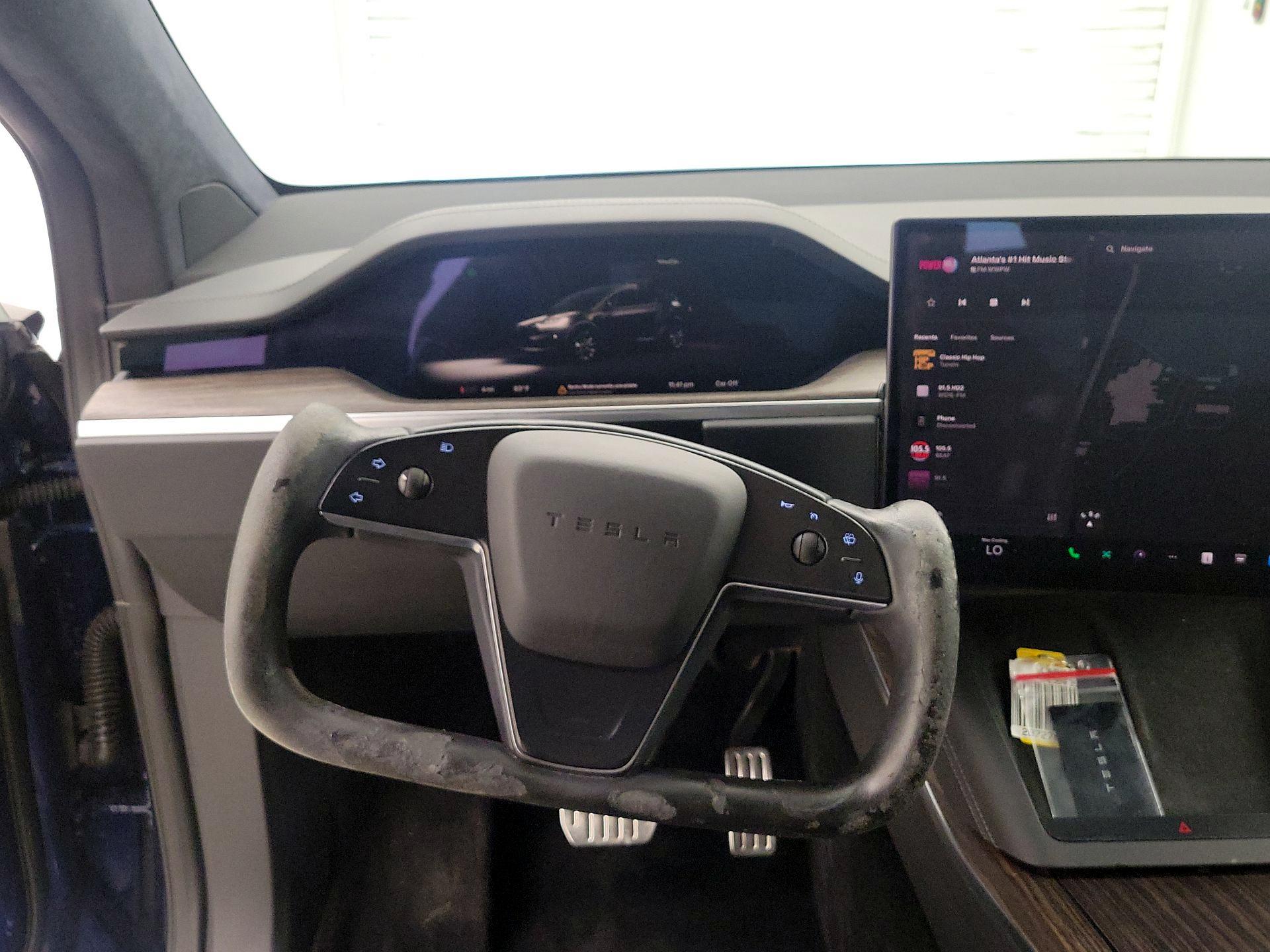 Thumbnail: 2022 Tesla Model X - 10