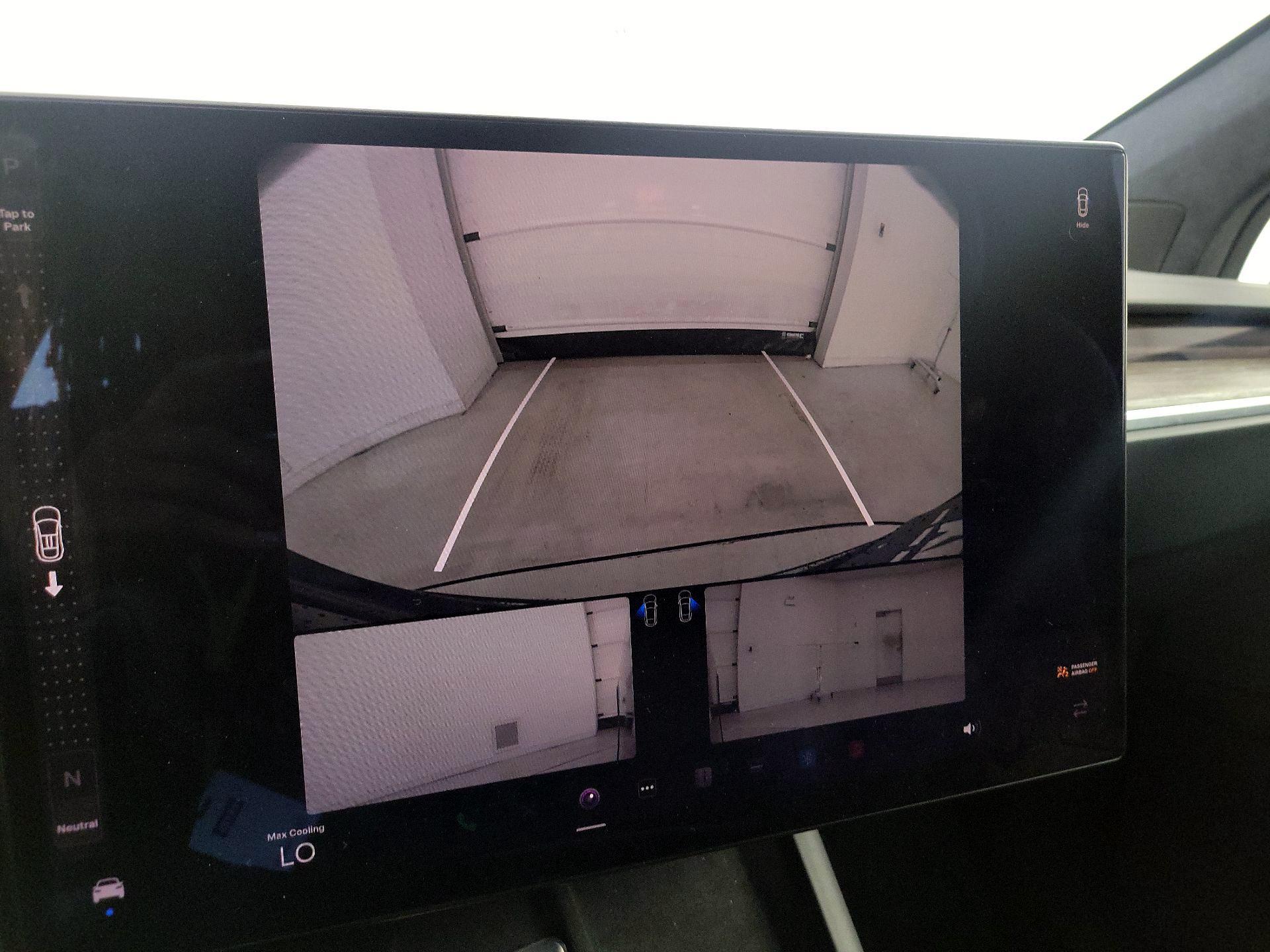 Thumbnail: 2022 Tesla Model X - 14