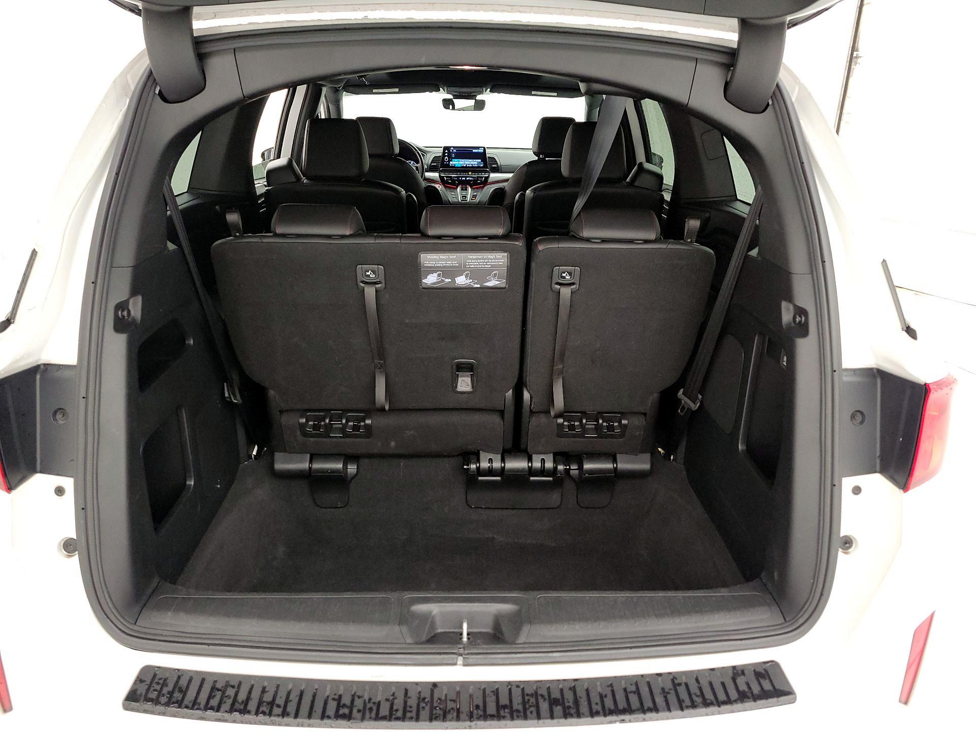 Thumbnail: 2025 Honda Odyssey - 16