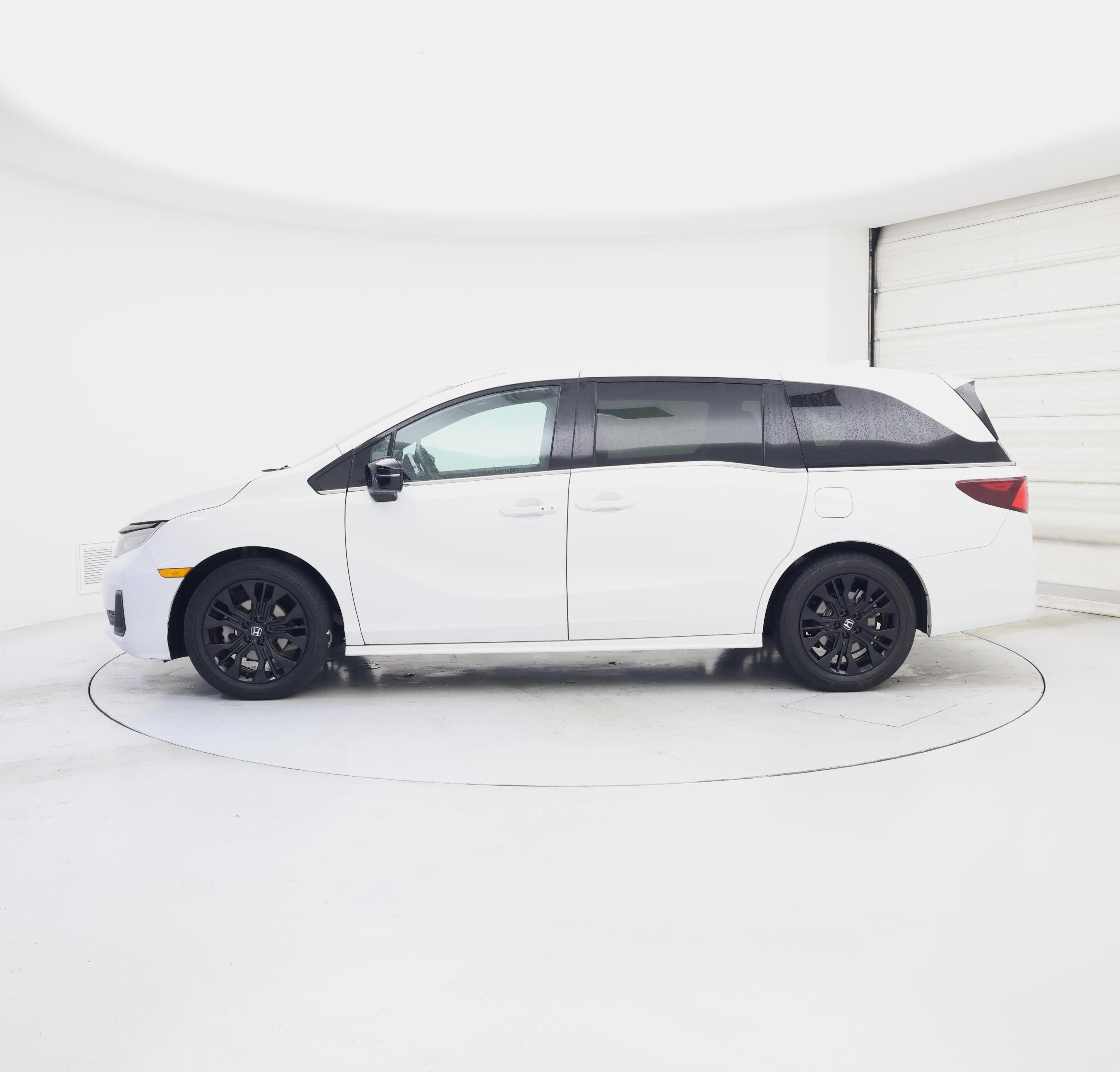Thumbnail: 2025 Honda Odyssey - 3