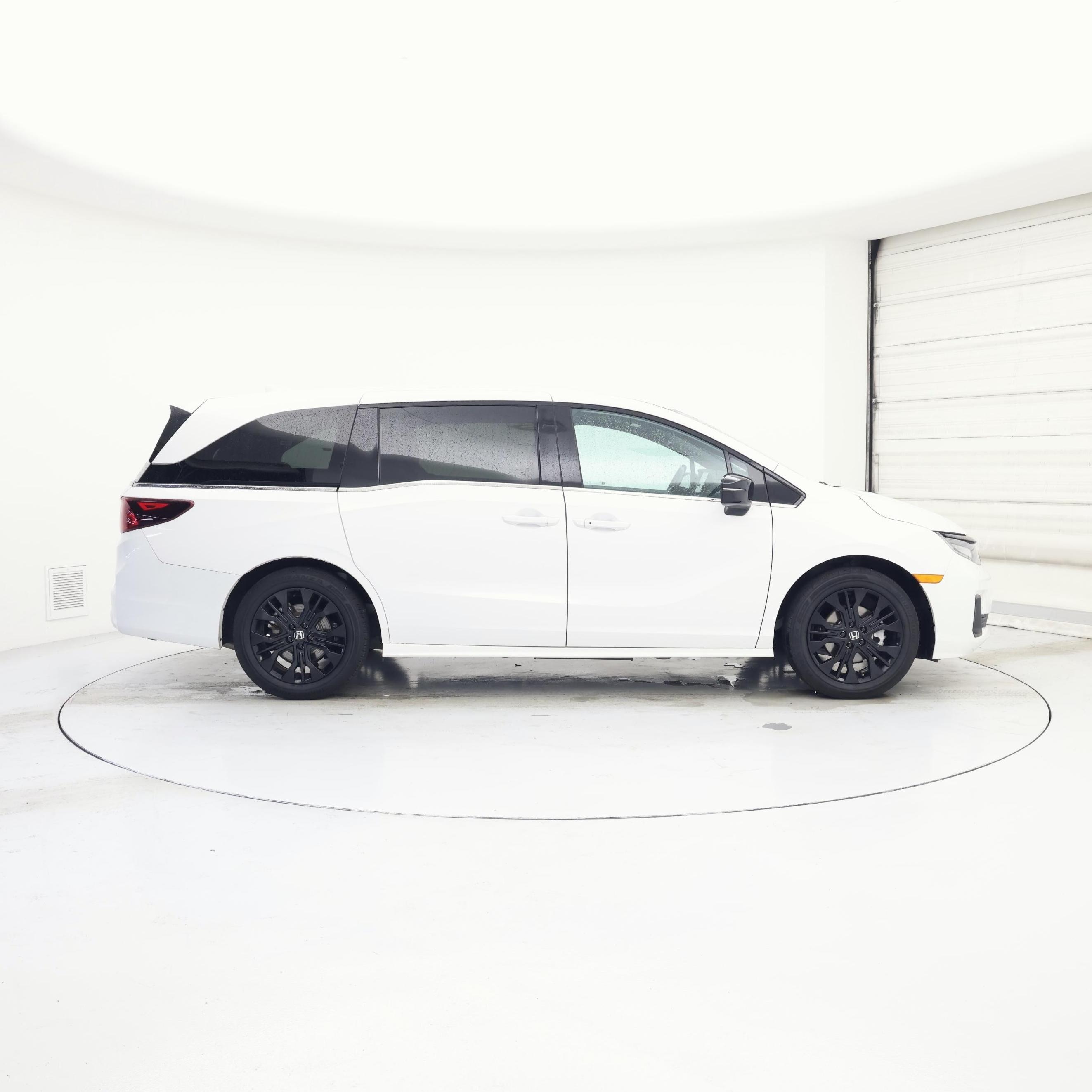 Thumbnail: 2025 Honda Odyssey - 7