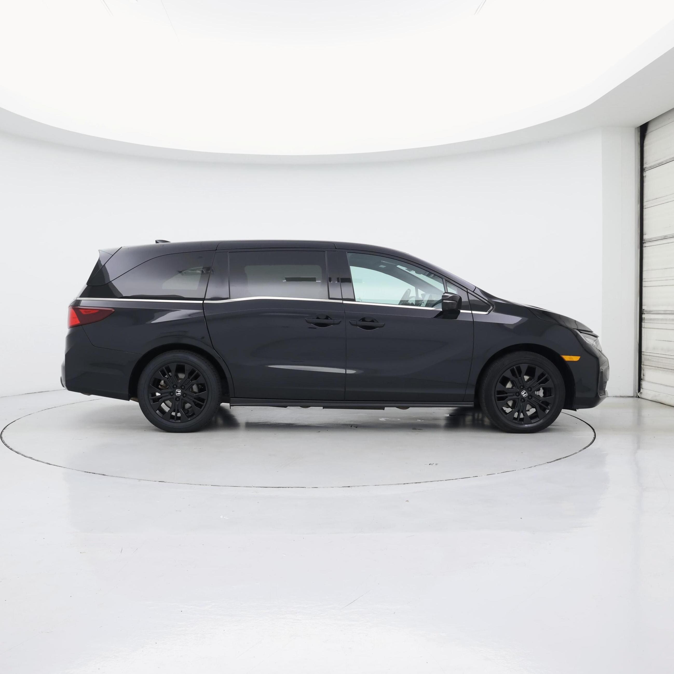 Thumbnail: 2025 Honda Odyssey - 7