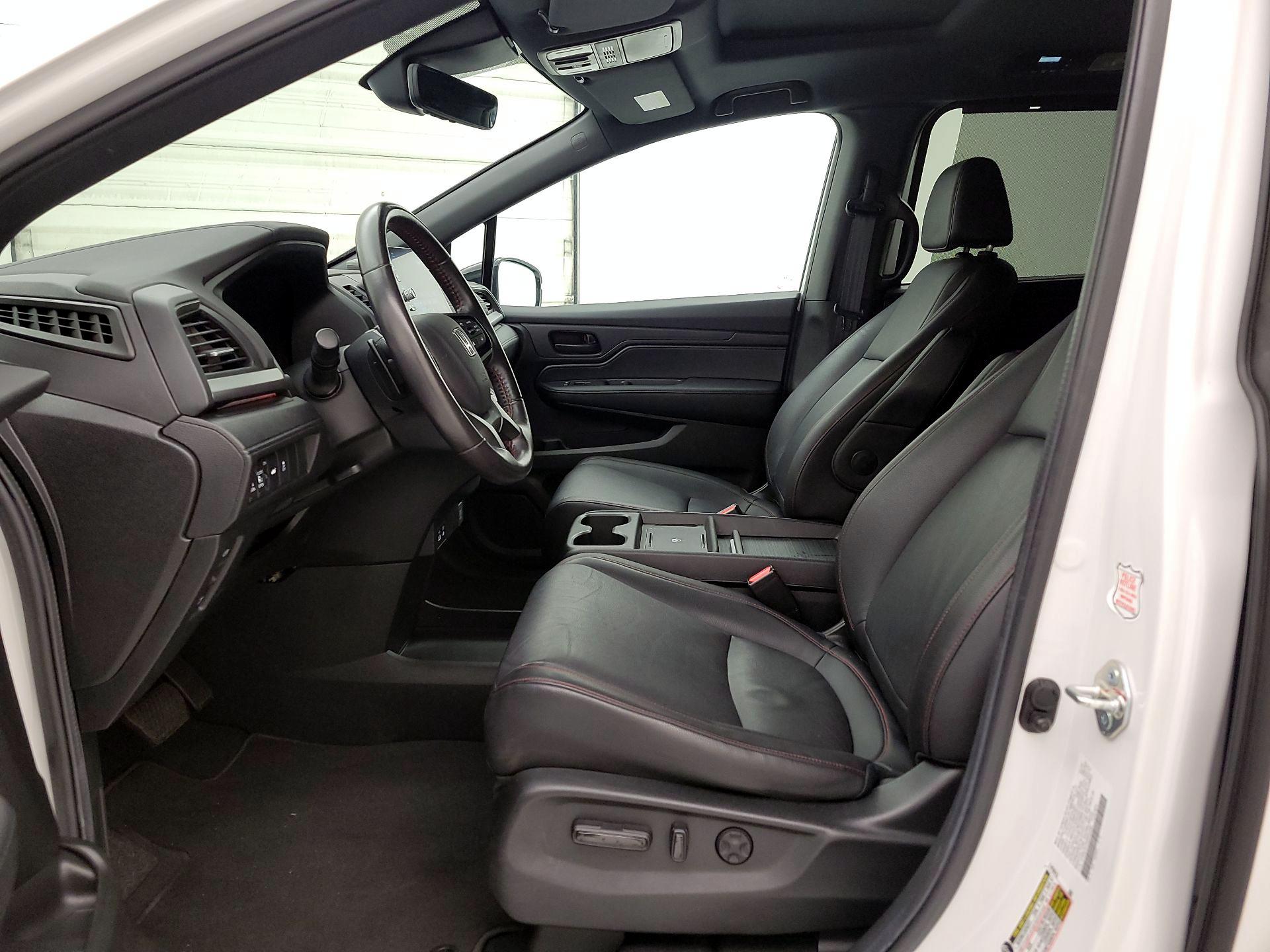 Thumbnail: 2025 Honda Odyssey - 11