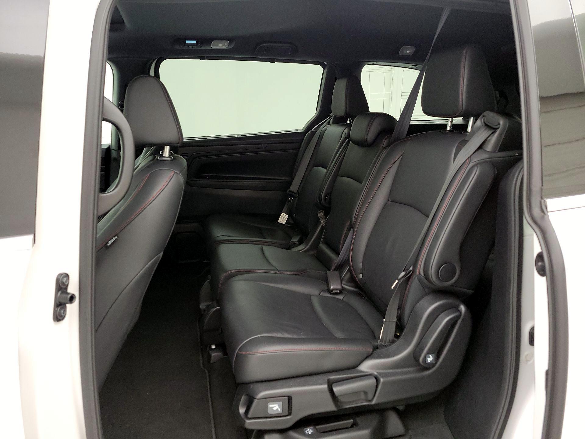Thumbnail: 2025 Honda Odyssey - 19