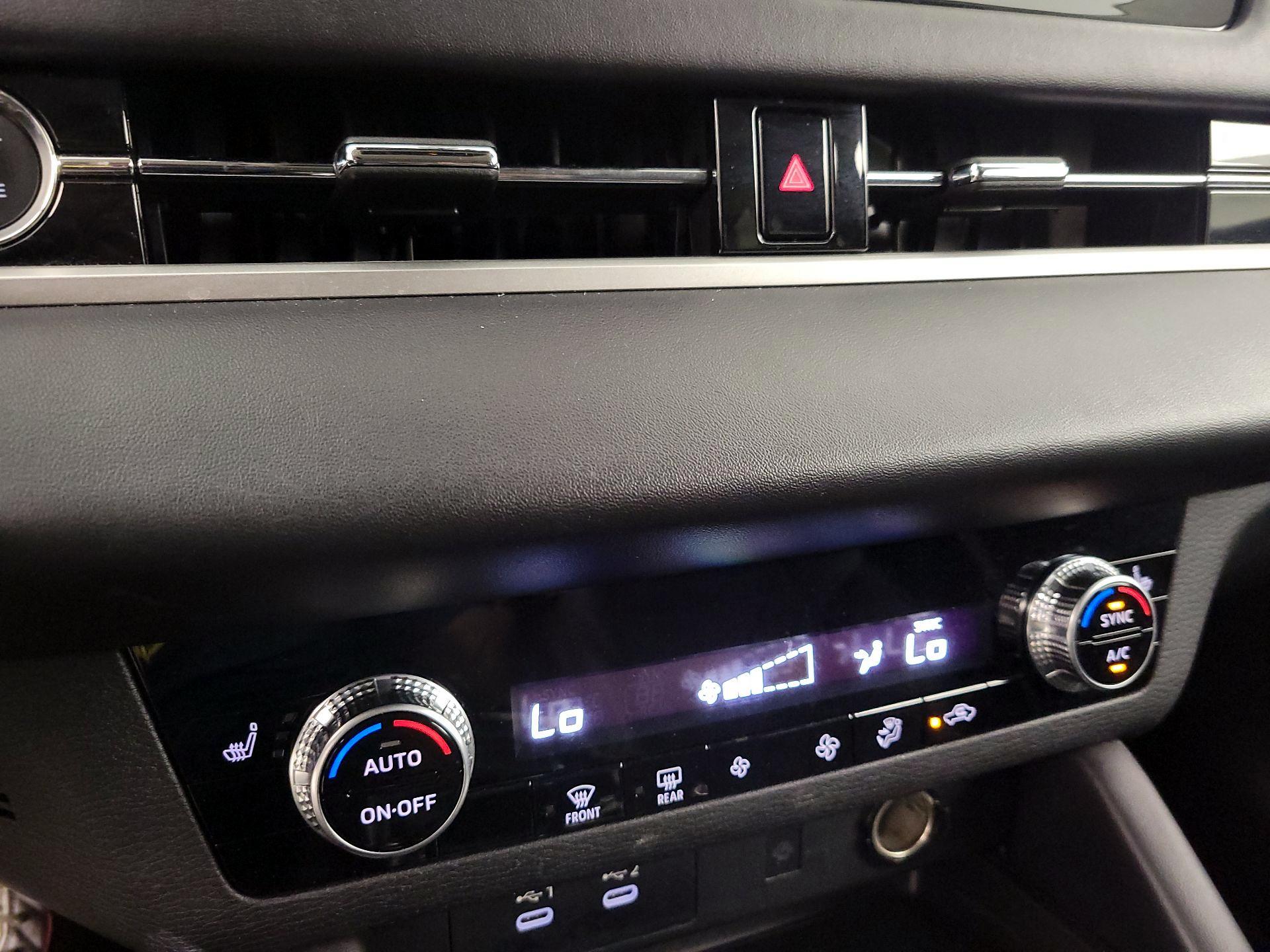 Thumbnail: 2025 Mitsubishi Outlander - 17
