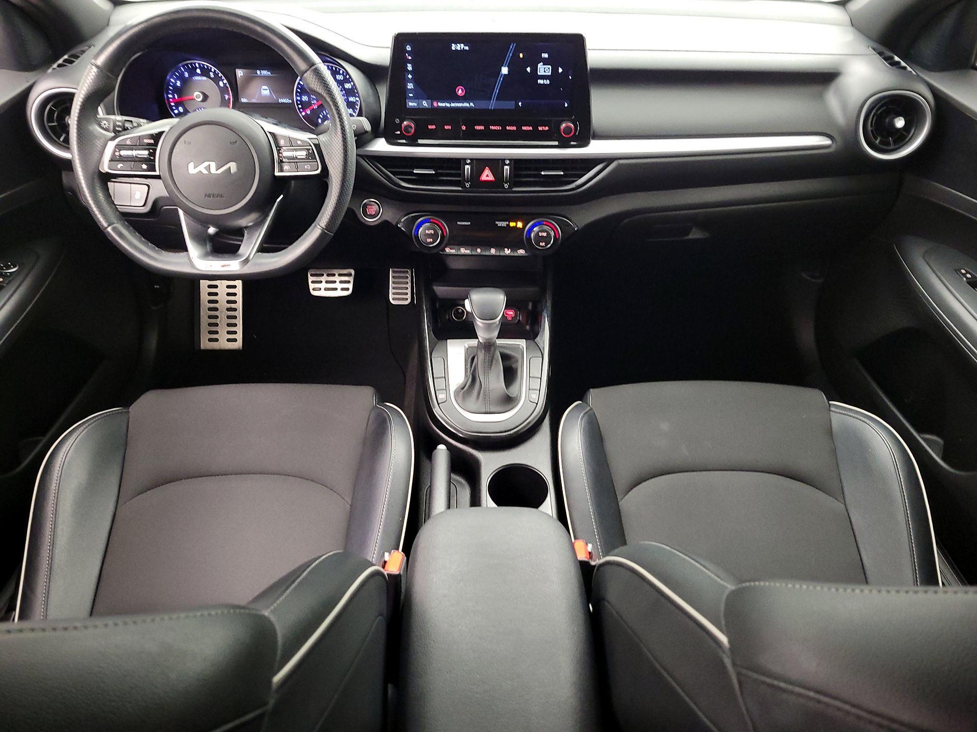 Thumbnail: 2023 Kia Forte - 9
