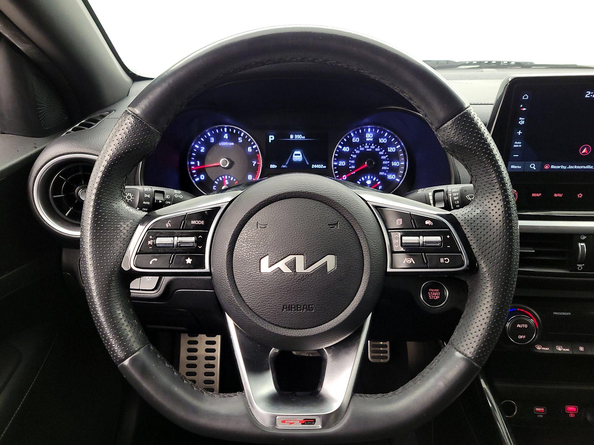 Thumbnail: 2023 Kia Forte - 10