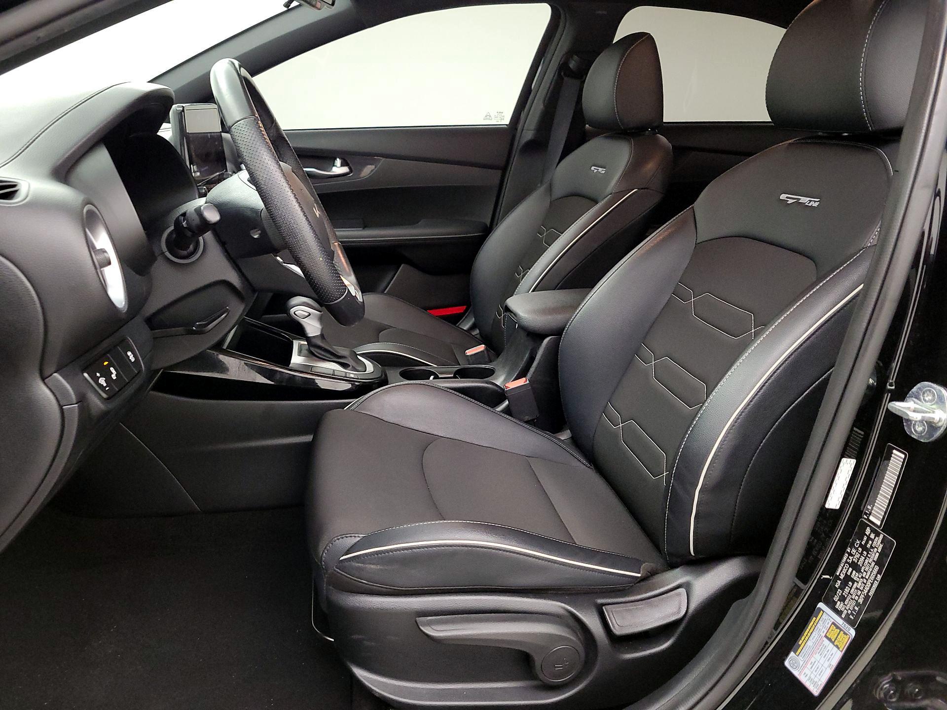 Thumbnail: 2023 Kia Forte - 11