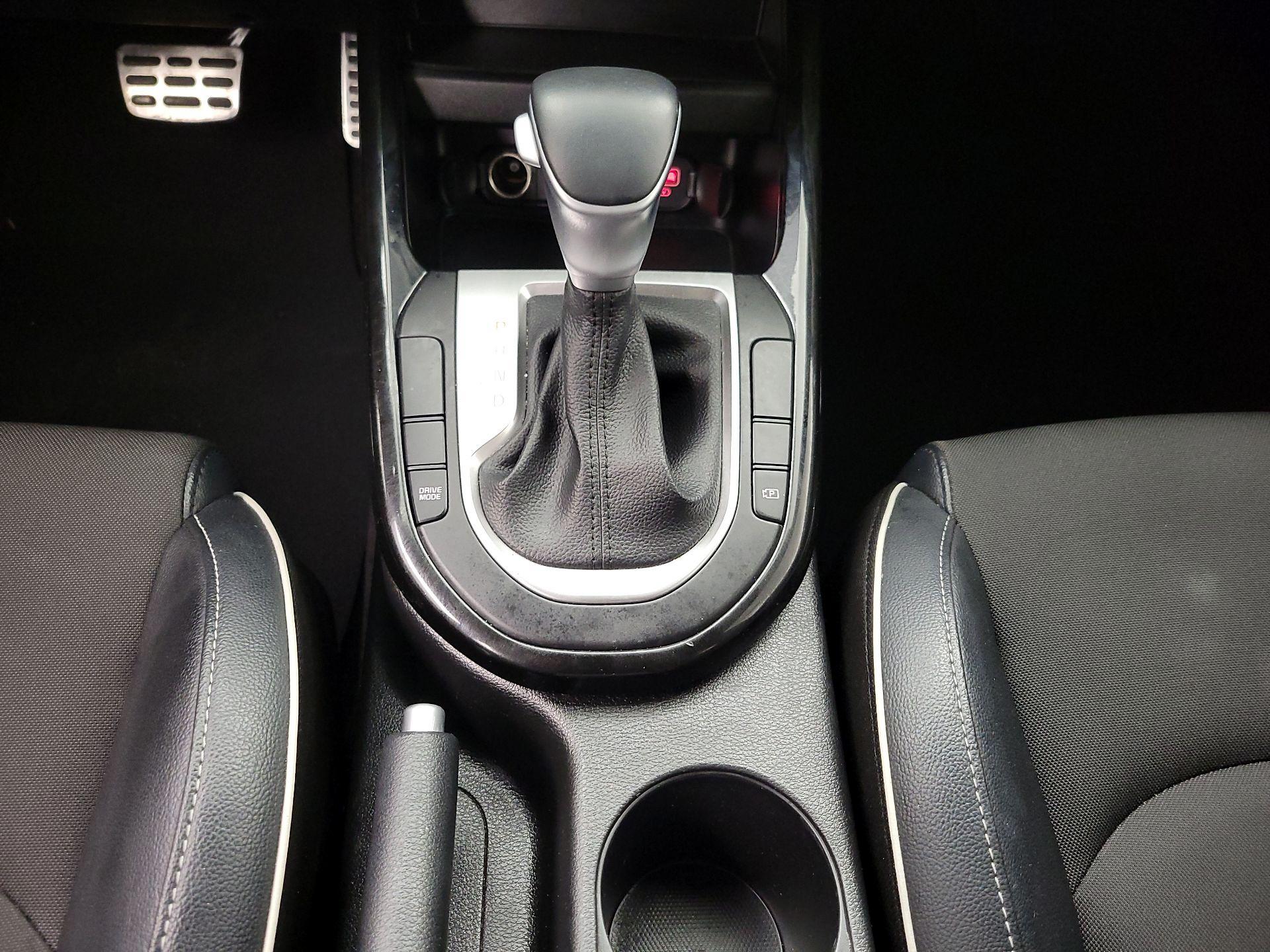 Thumbnail: 2023 Kia Forte - 18