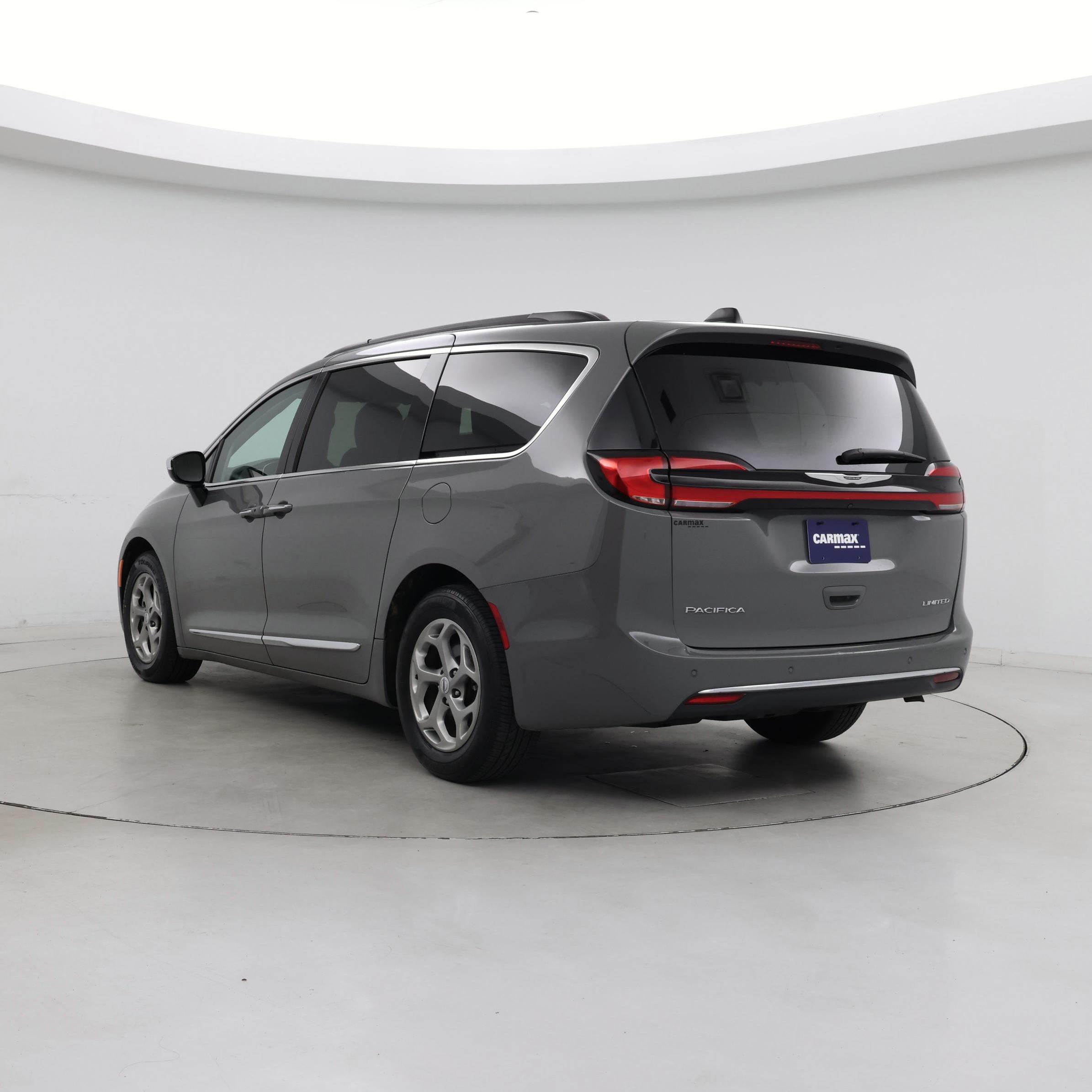 Thumbnail: 2023 Chrysler Pacifica - 2