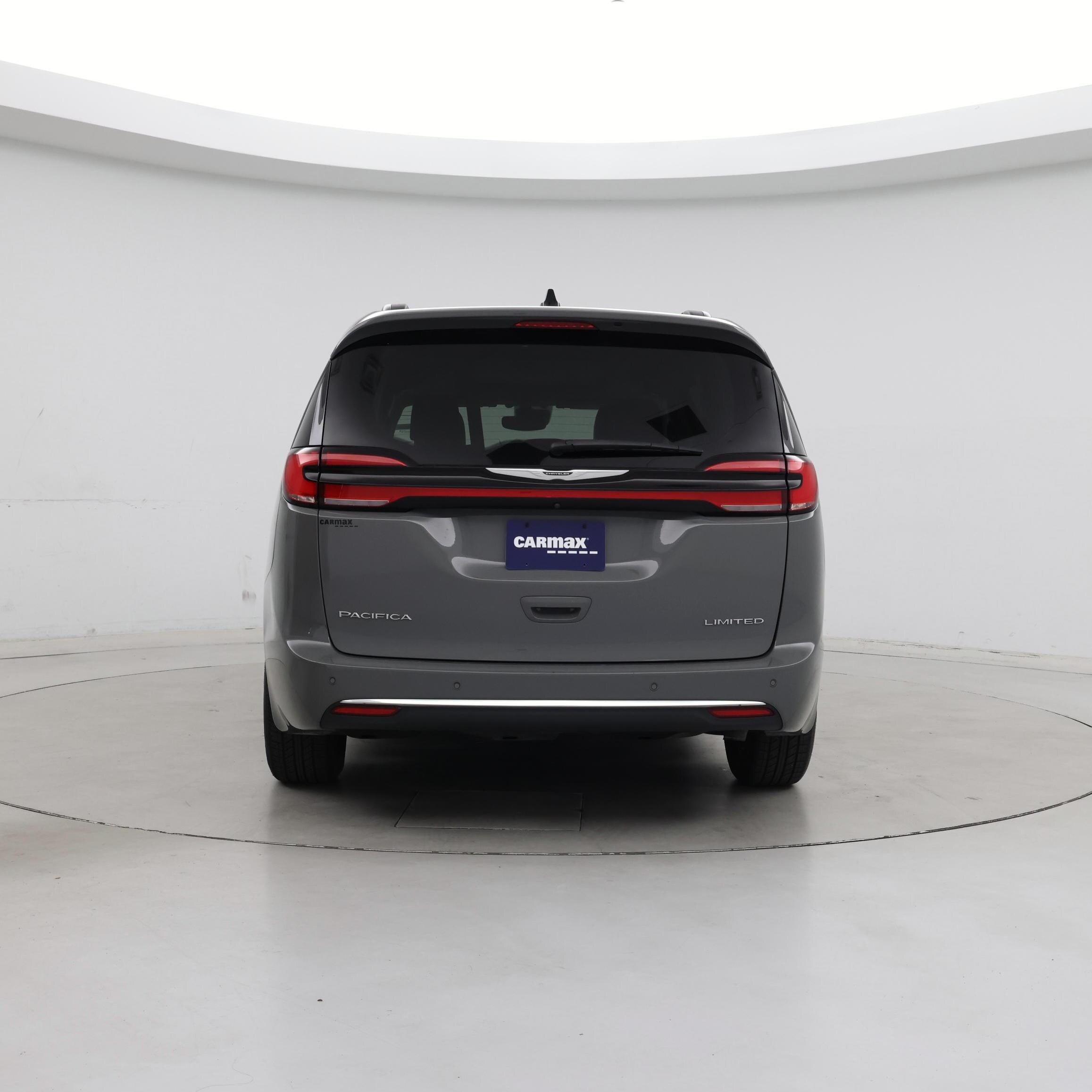Thumbnail: 2023 Chrysler Pacifica - 6