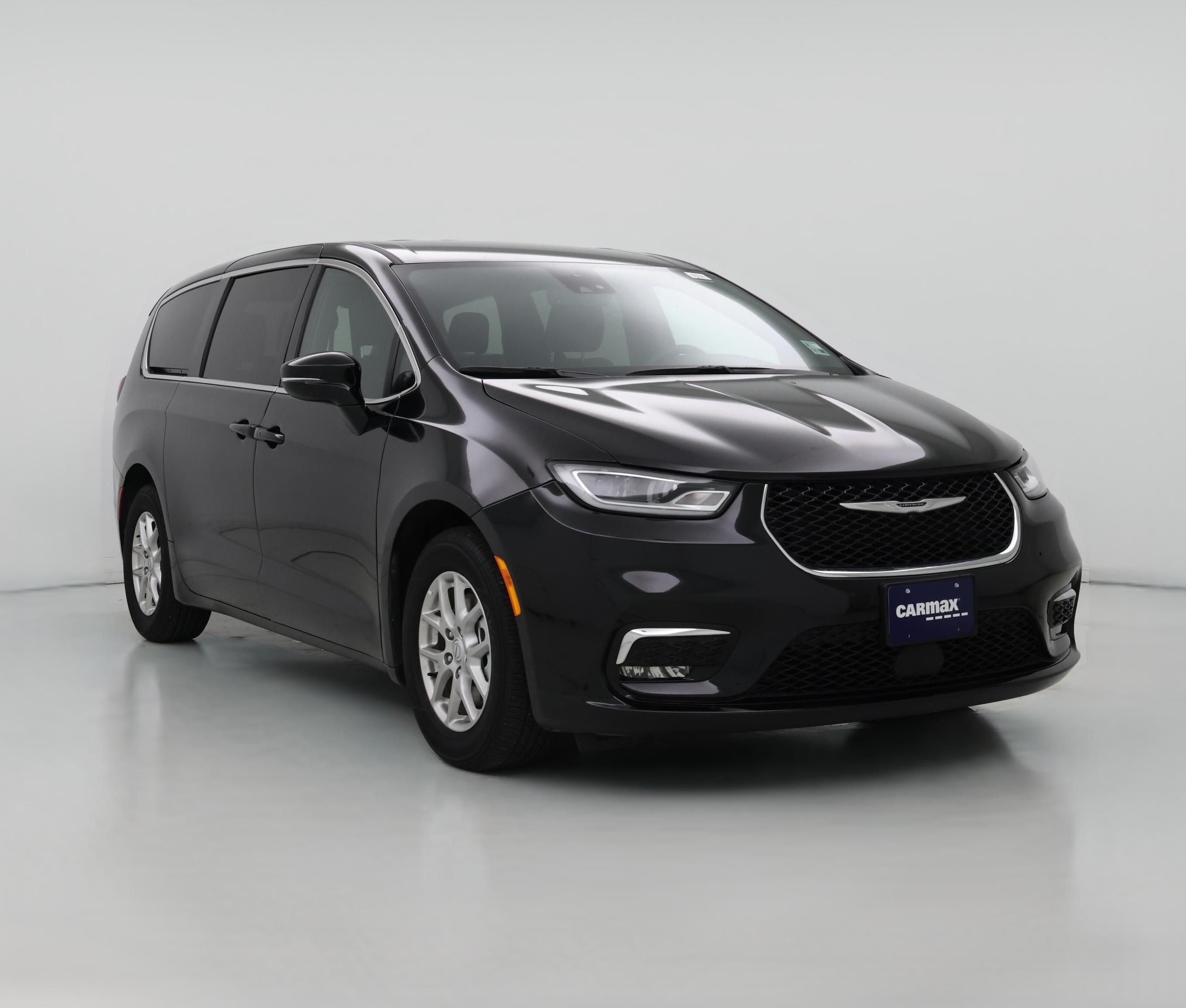 Thumbnail: 2025 Chrysler Pacifica - 1