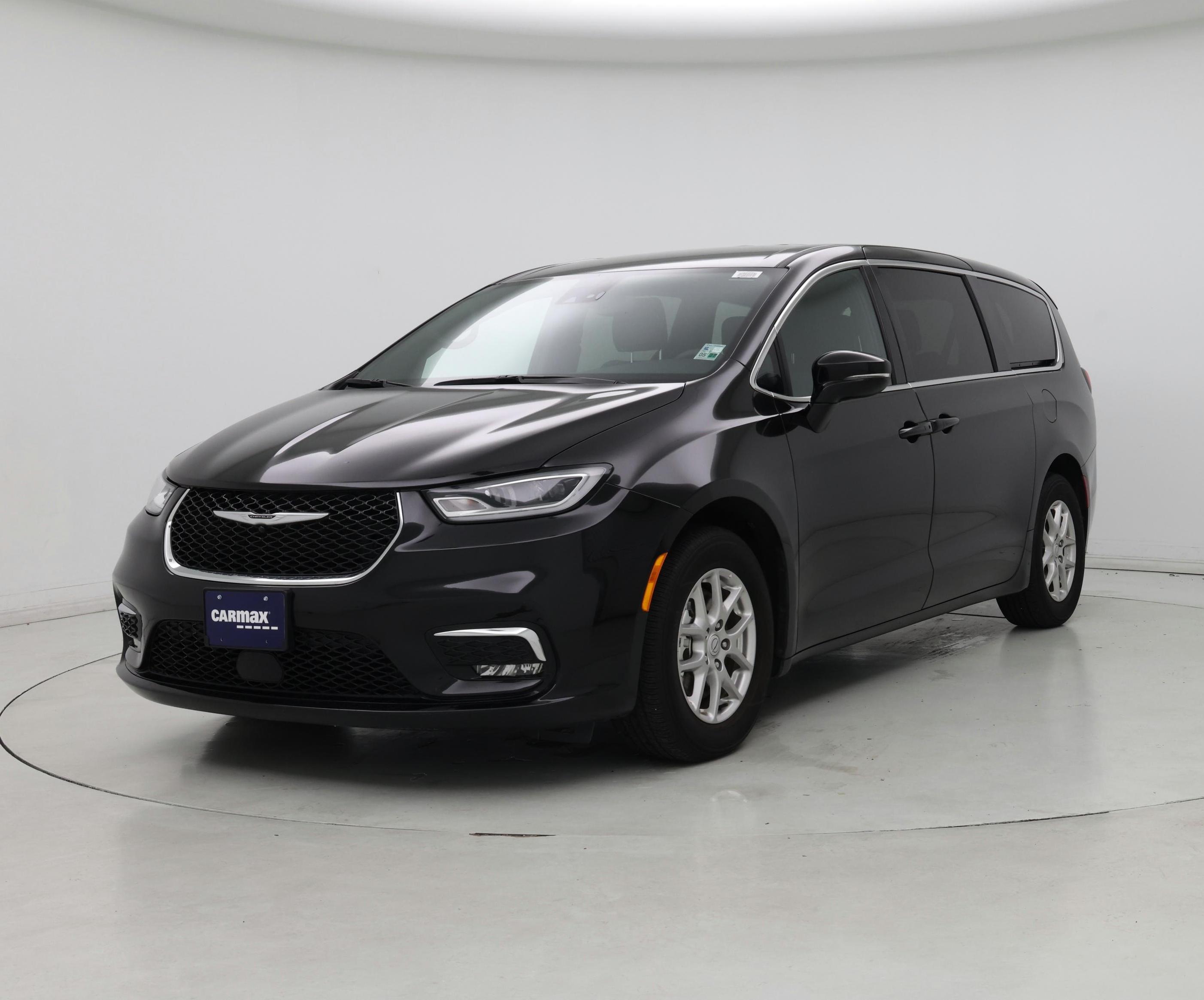 Thumbnail: 2025 Chrysler Pacifica - 4