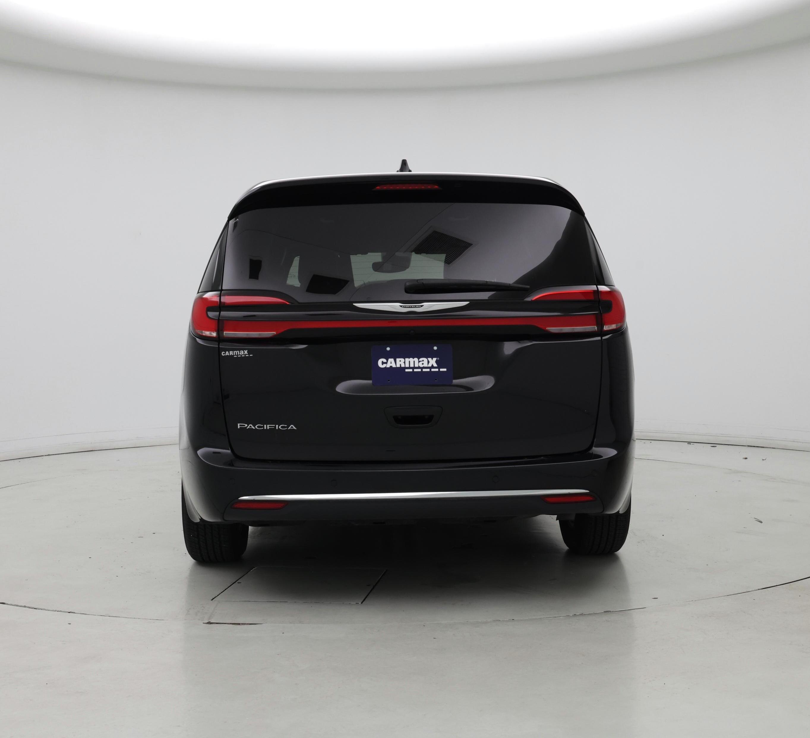 Thumbnail: 2025 Chrysler Pacifica - 6