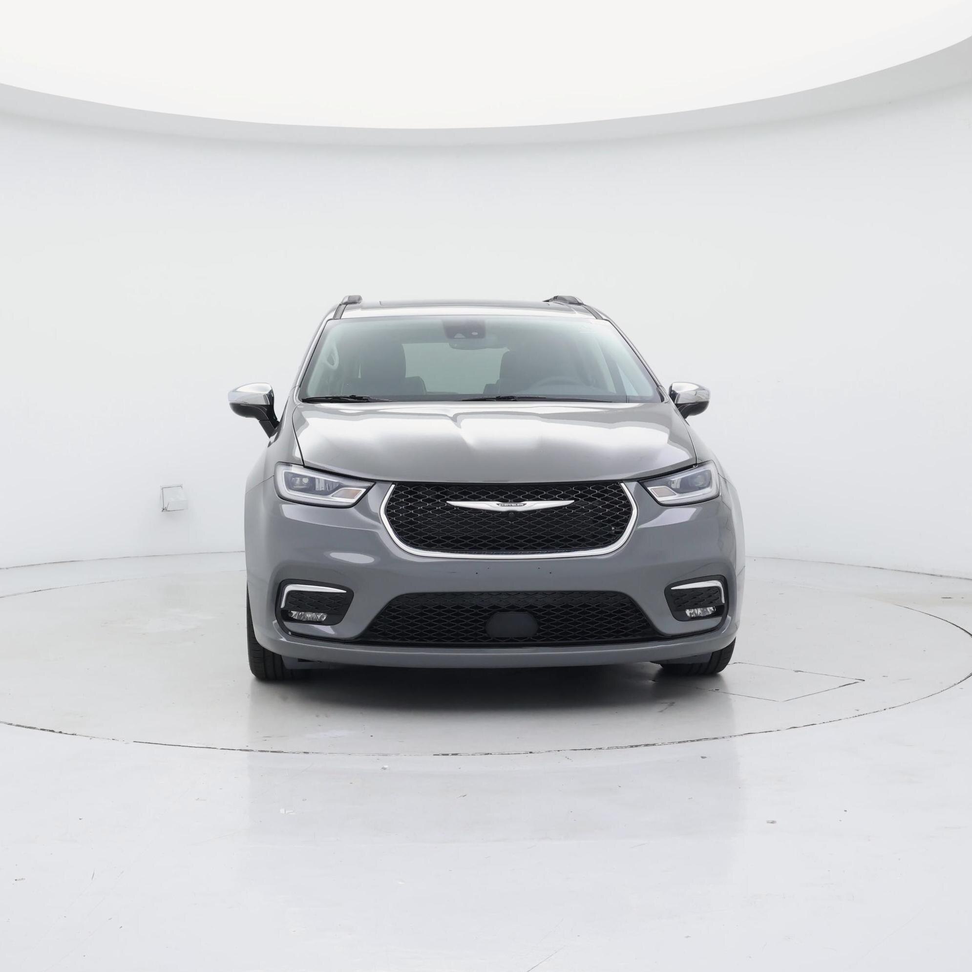 Thumbnail: 2023 Chrysler Pacifica - 5