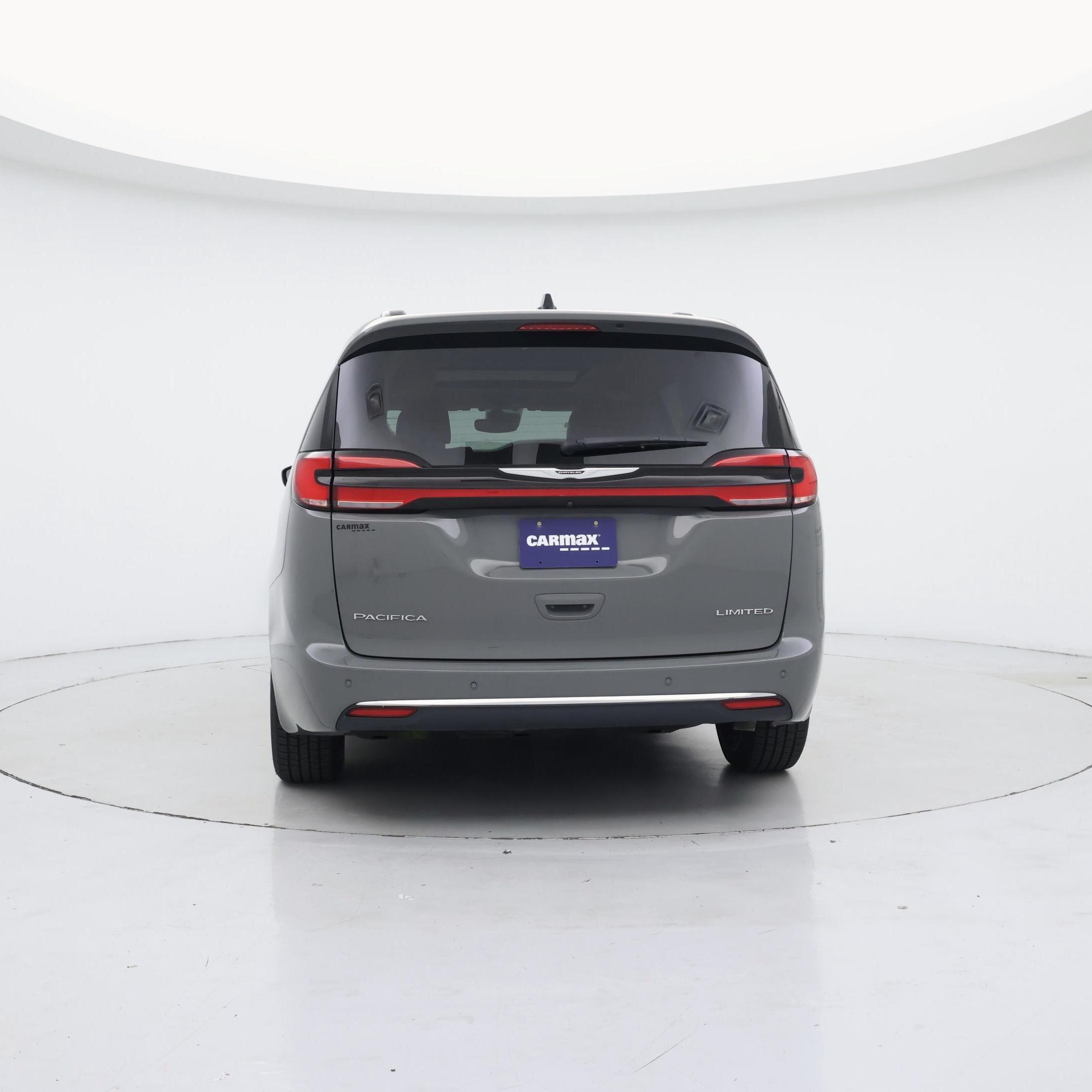 Thumbnail: 2023 Chrysler Pacifica - 6