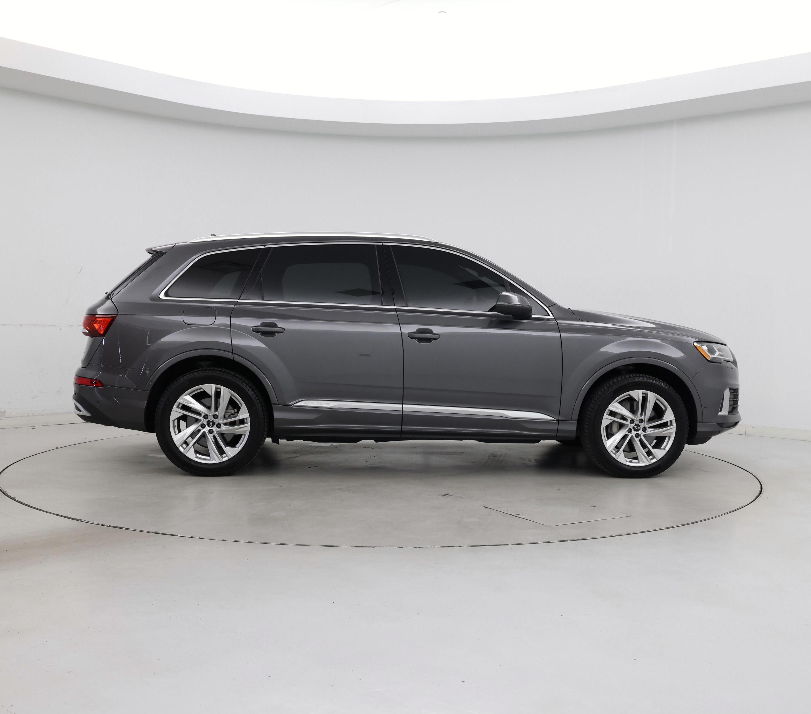 Thumbnail: 2022 Audi Q7 - 7