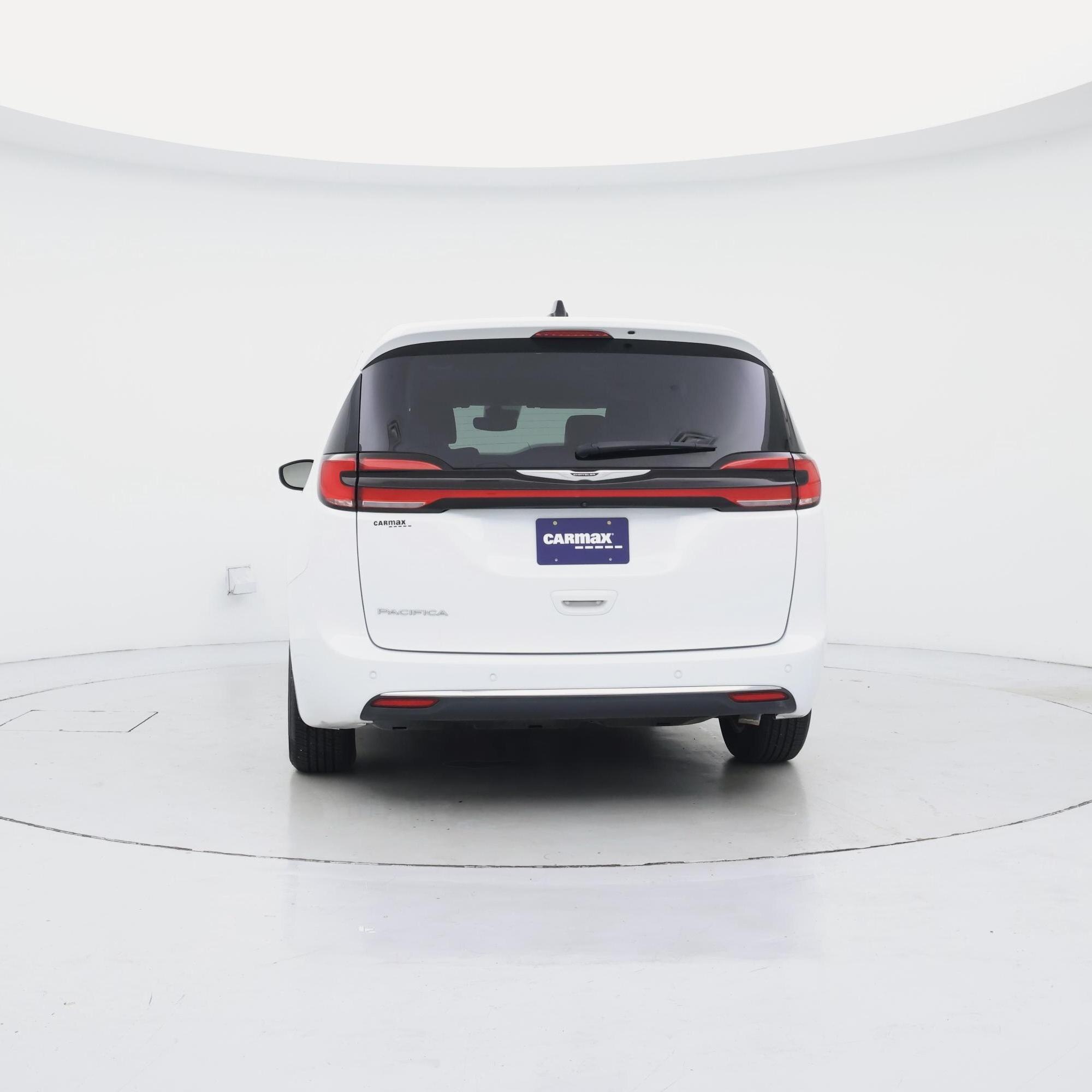 Thumbnail: 2023 Chrysler Pacifica - 6