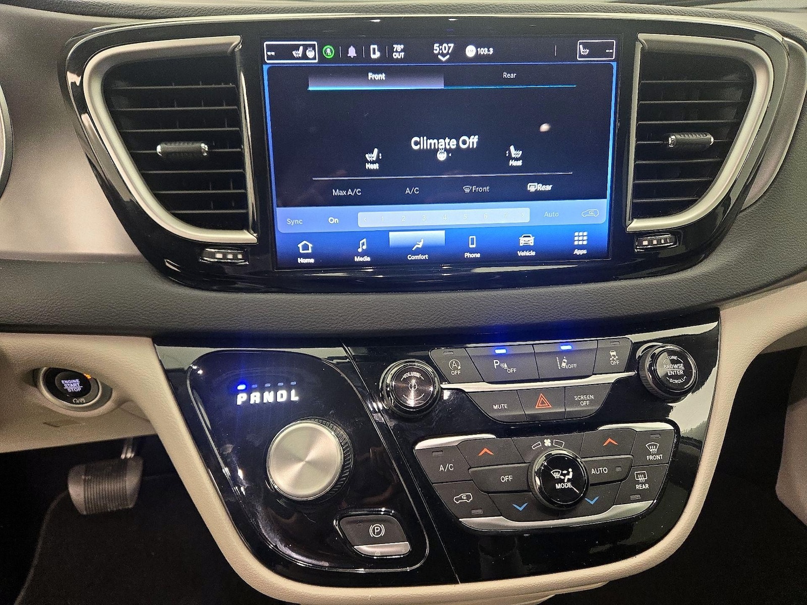 2023 Chrysler Pacifica Touring L - Photo 17