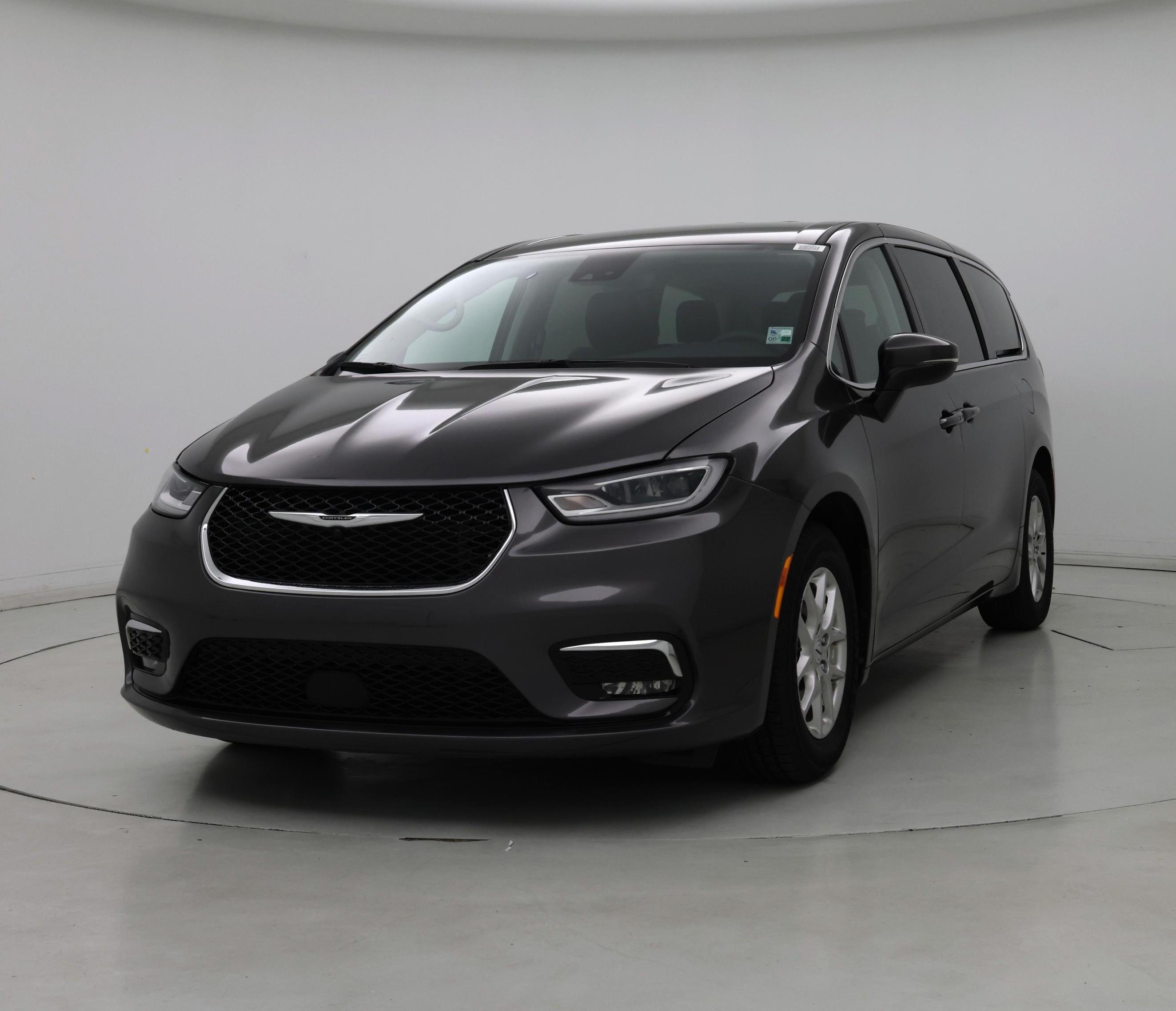 Thumbnail: 2023 Chrysler Pacifica - 4
