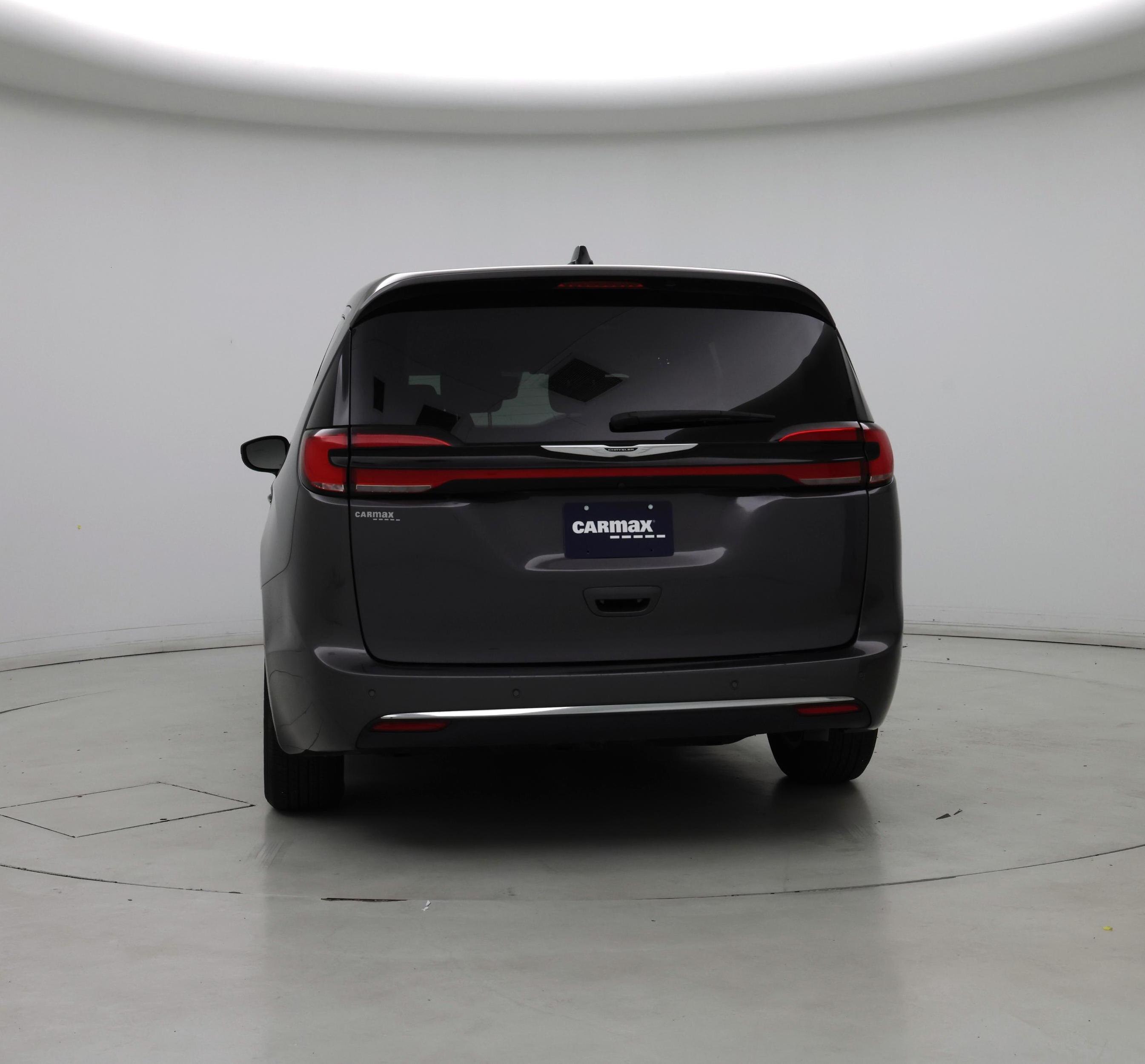 Thumbnail: 2023 Chrysler Pacifica - 6