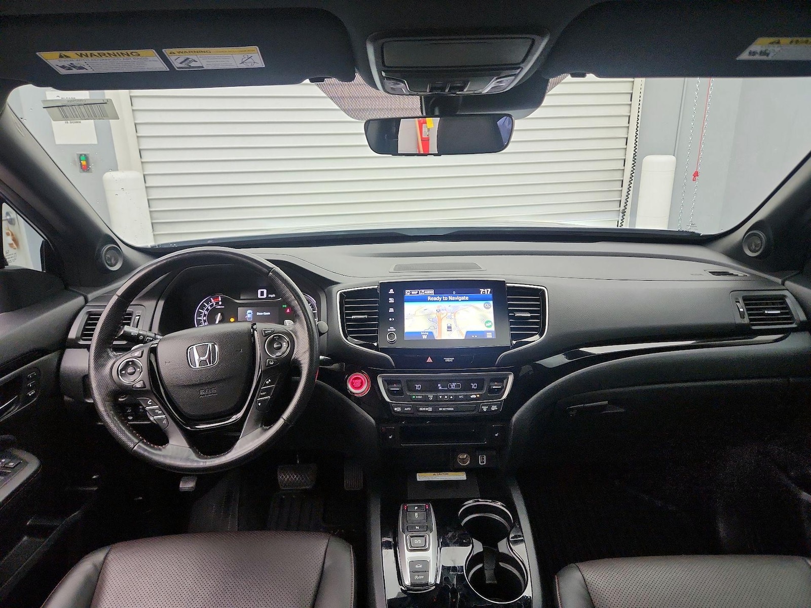 2023 Honda Ridgeline Black Edition - Photo 10