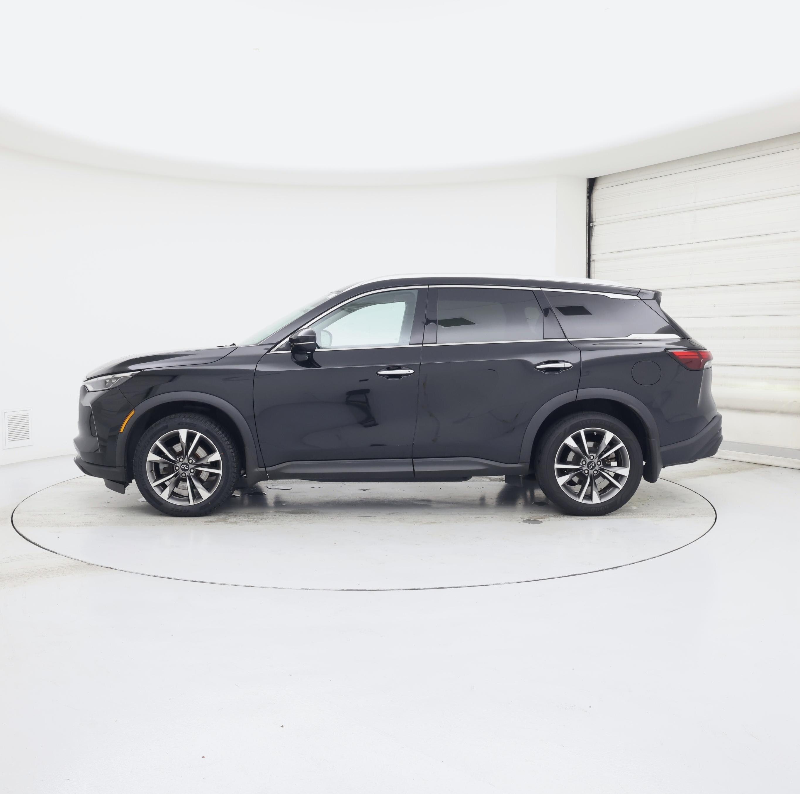 Thumbnail: 2023 INFINITI QX60 - 3