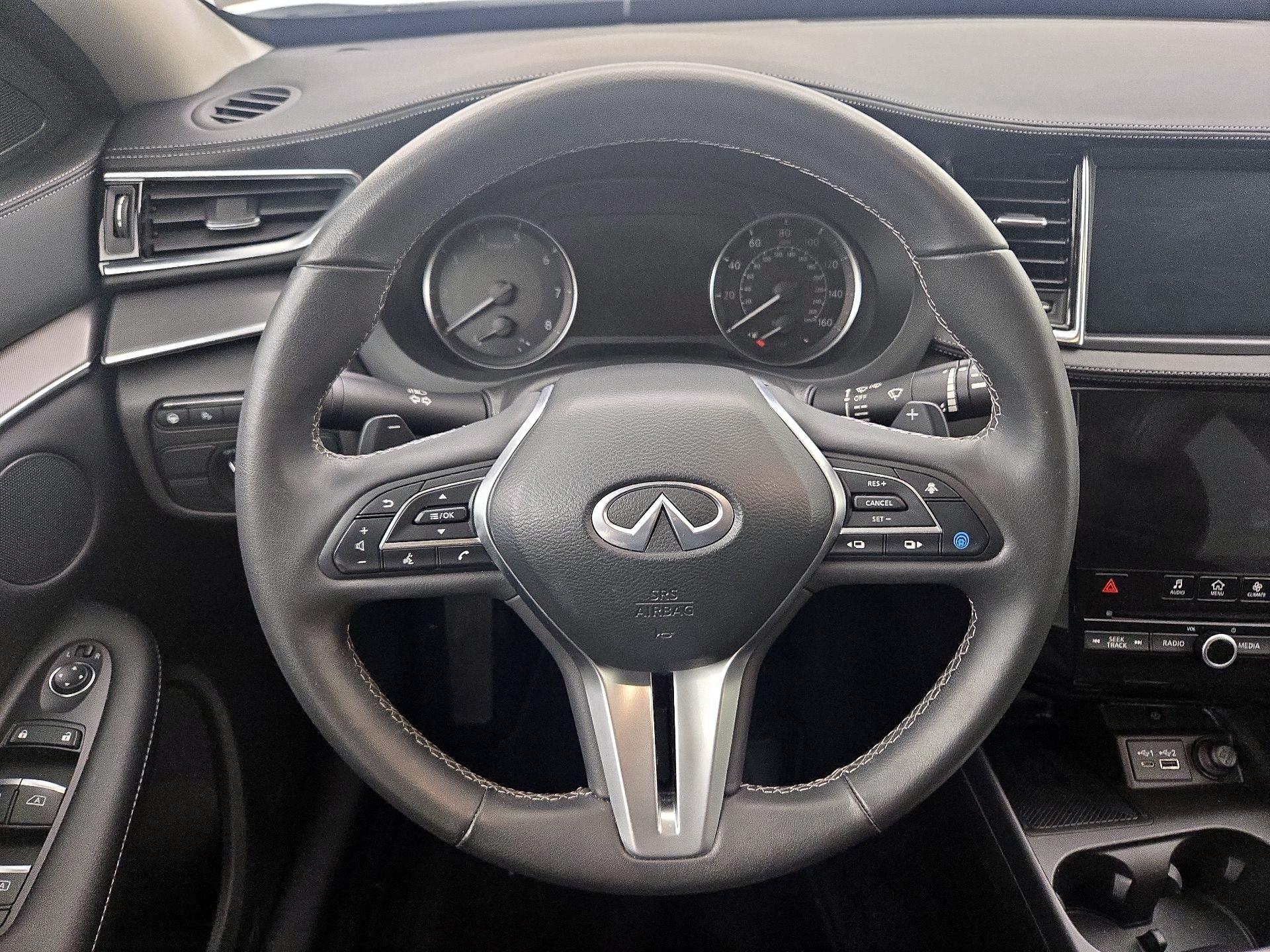 Thumbnail: 2023 INFINITI QX50 - 10