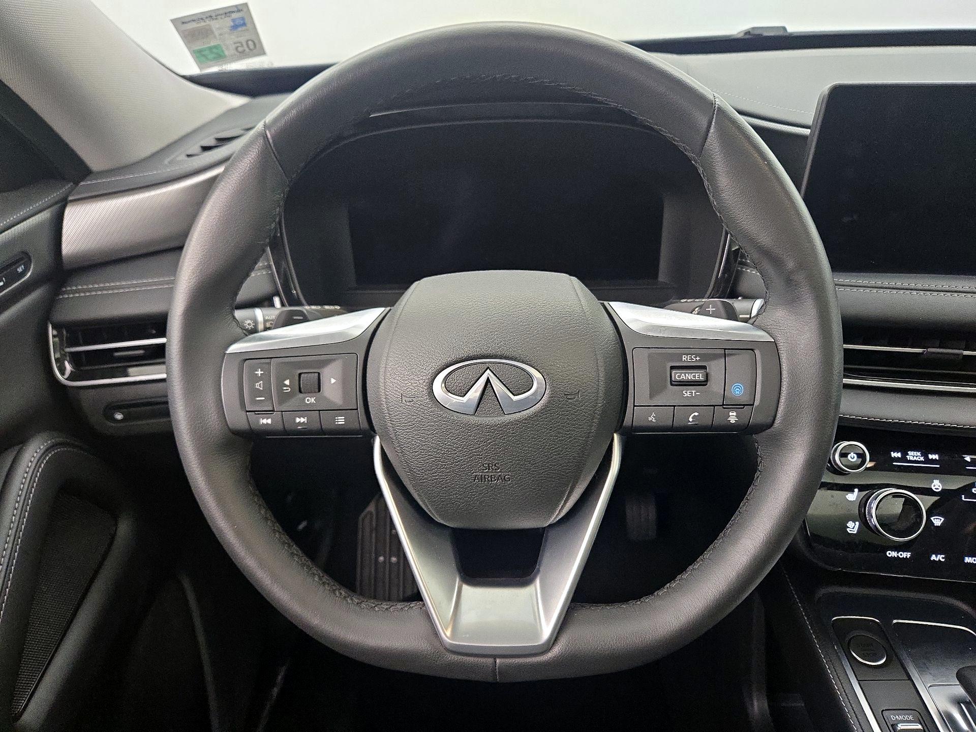 Thumbnail: 2023 INFINITI QX60 - 10