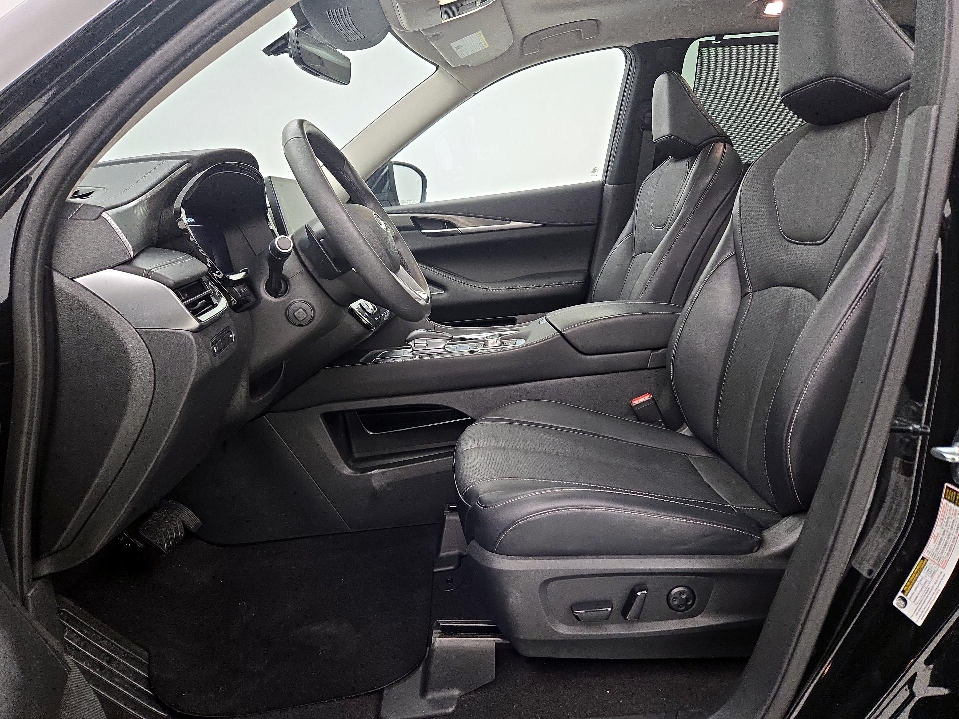 Thumbnail: 2023 INFINITI QX60 - 11