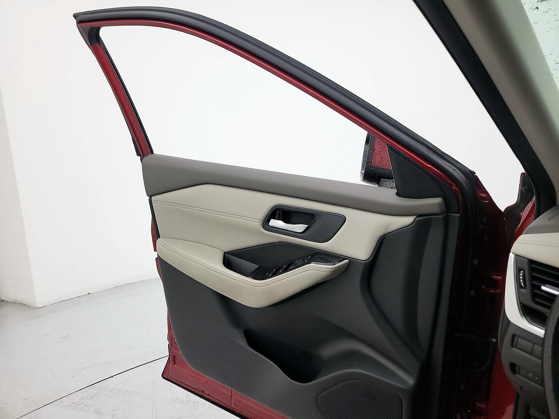 Thumbnail: 2024 Nissan Rogue - 12