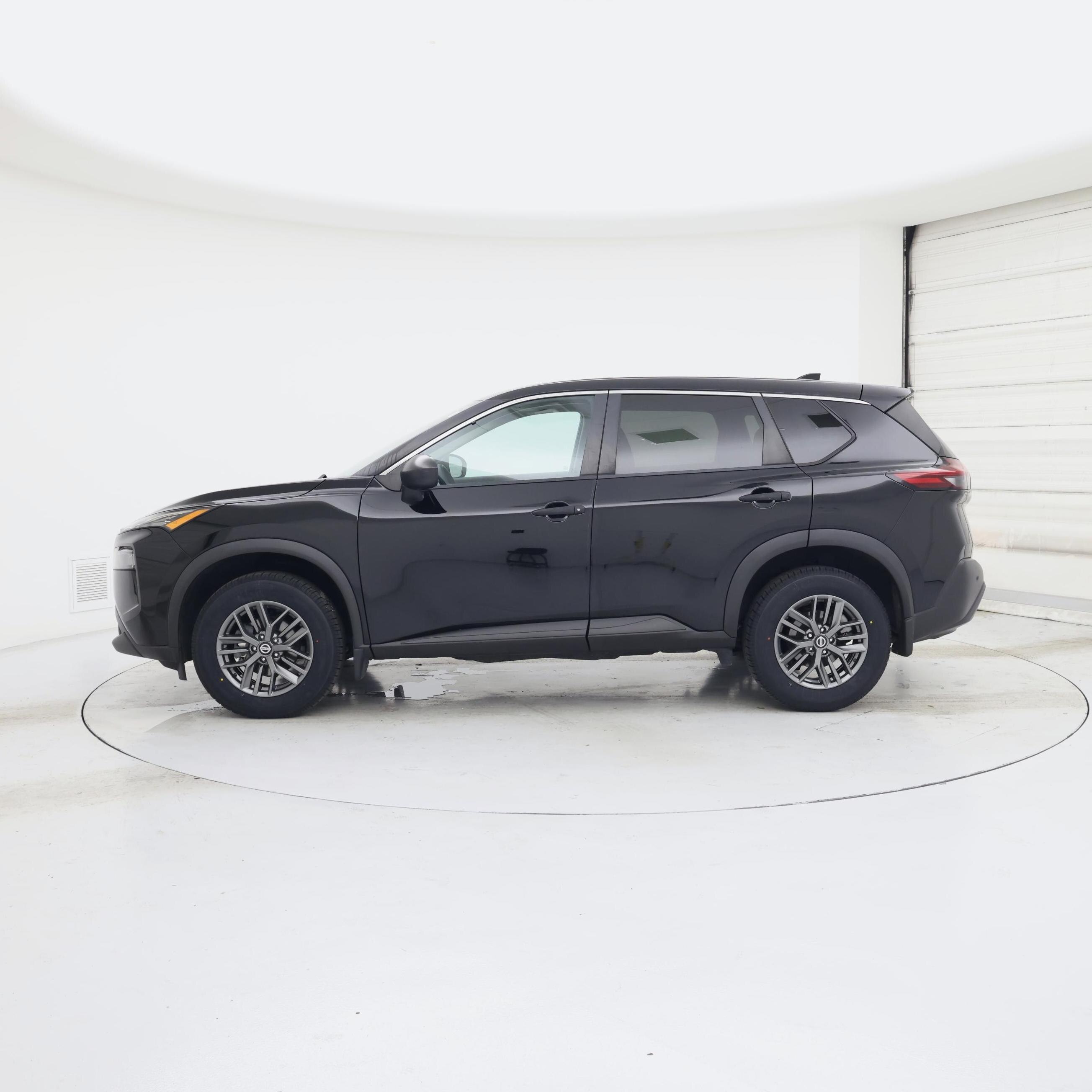 Thumbnail: 2021 Nissan Rogue - 3