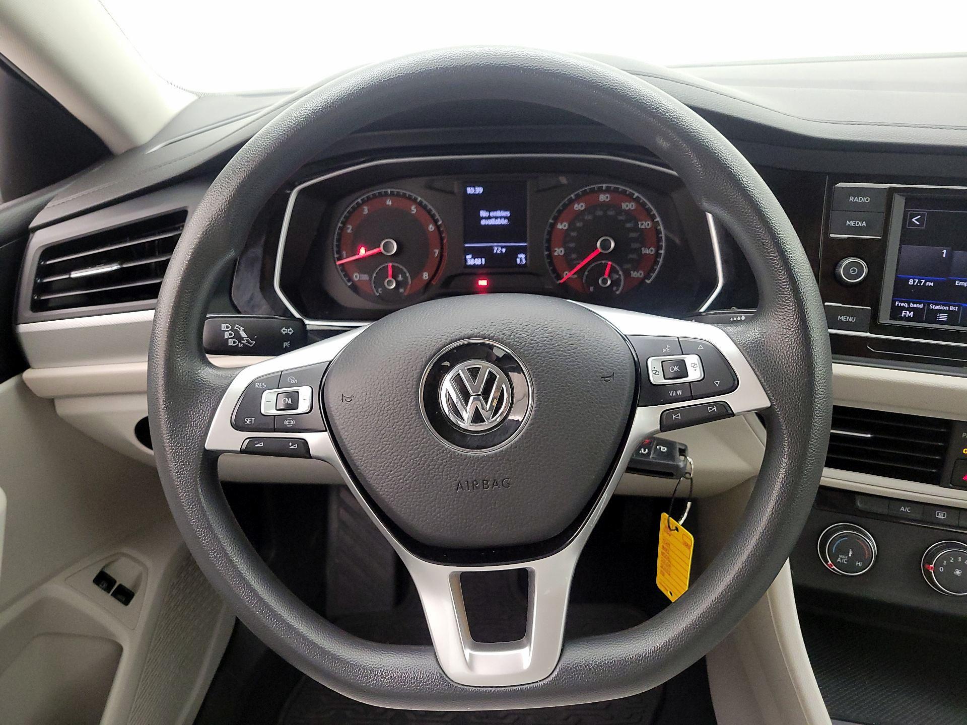 Thumbnail: 2021 Volkswagen Jetta - 10