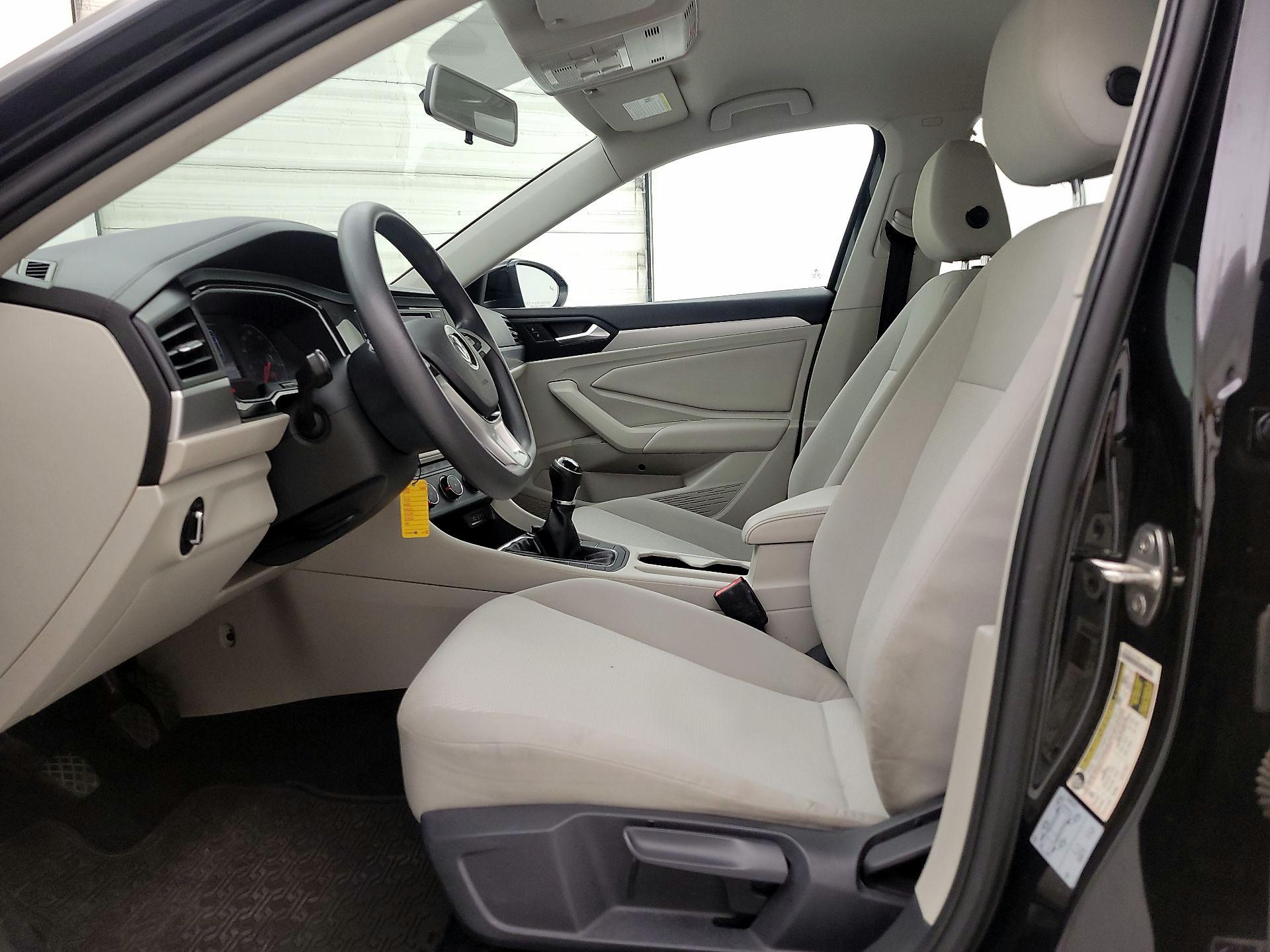 Thumbnail: 2021 Volkswagen Jetta - 11