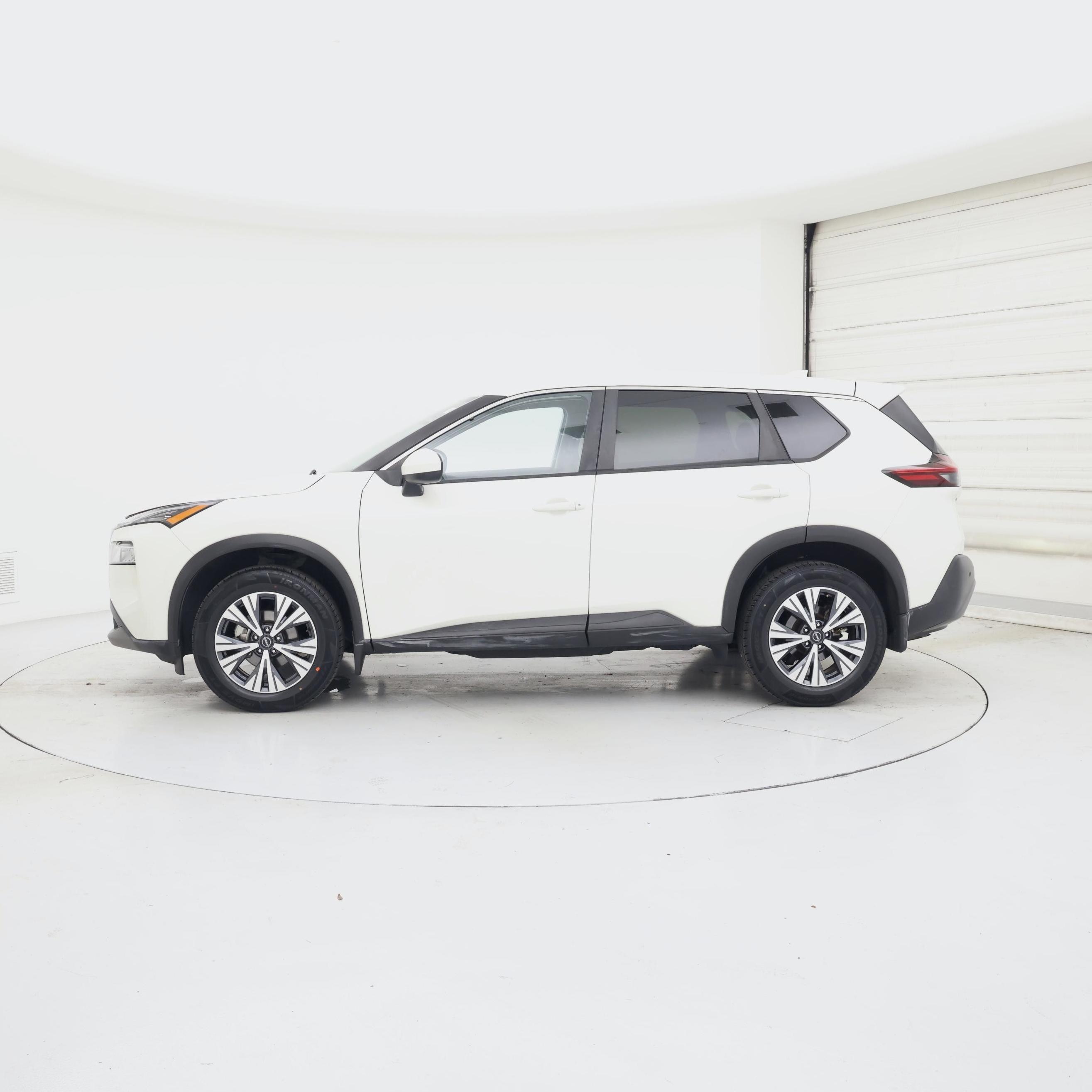 Thumbnail: 2023 Nissan Rogue - 3