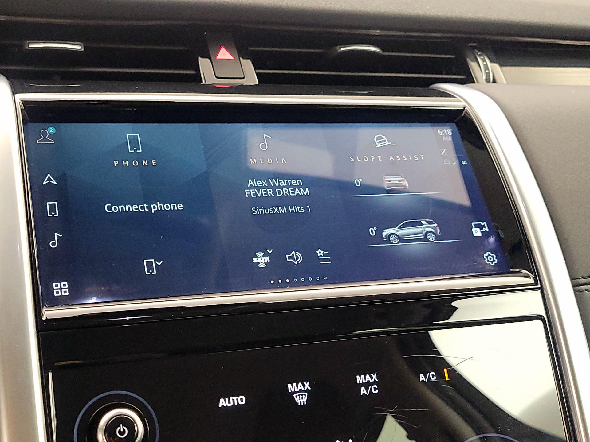 Thumbnail: 2021 Land Rover Discovery Sport - 15
