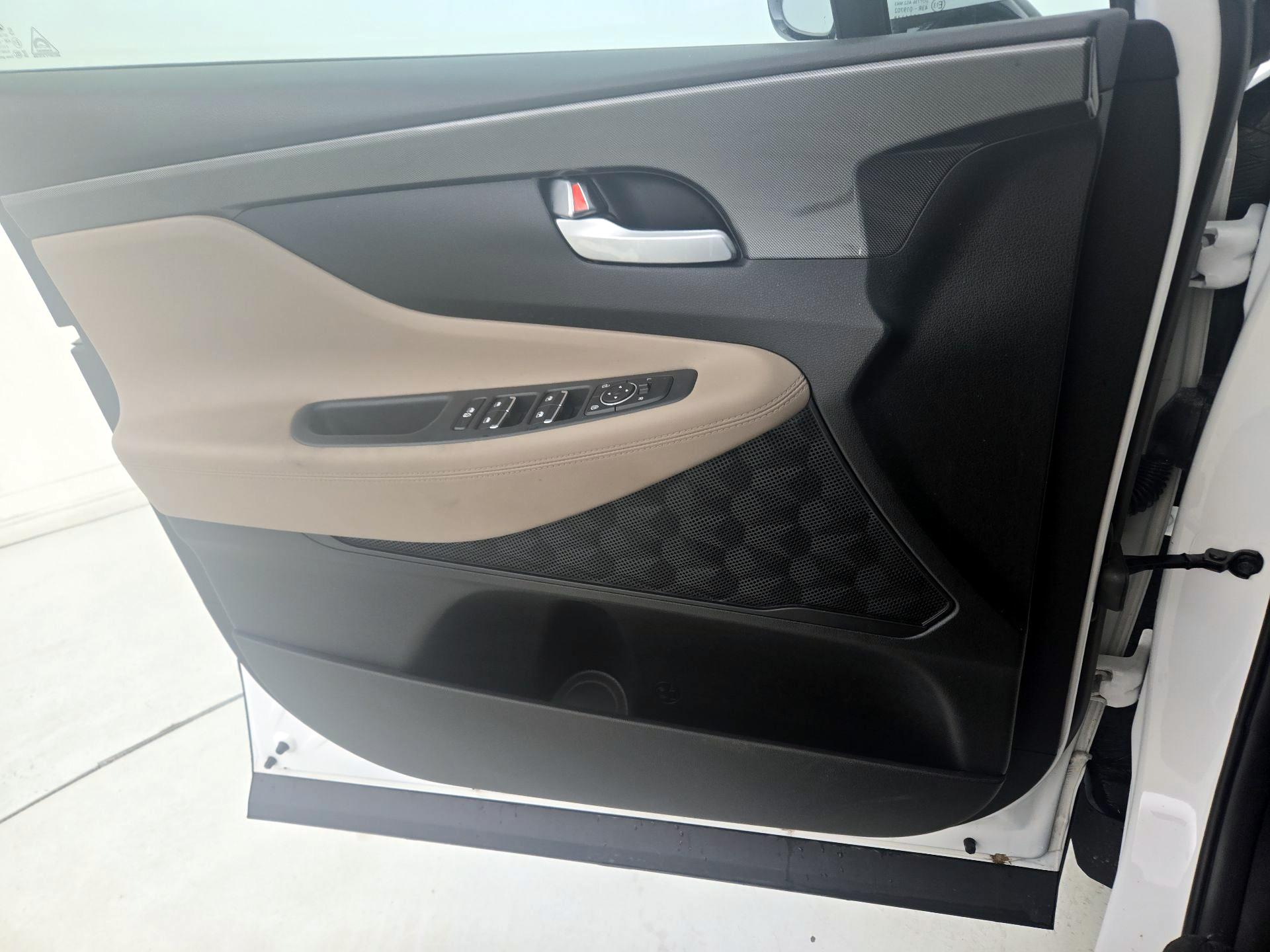 Thumbnail: 2023 Hyundai Santa Fe - 12